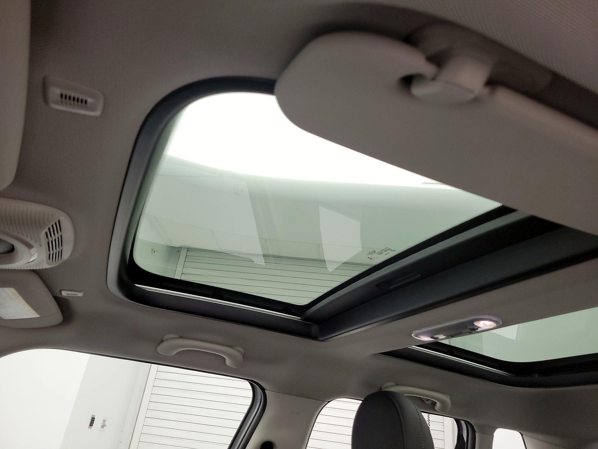 Thumbnail: 2021 MINI Cooper Hardtop - 19