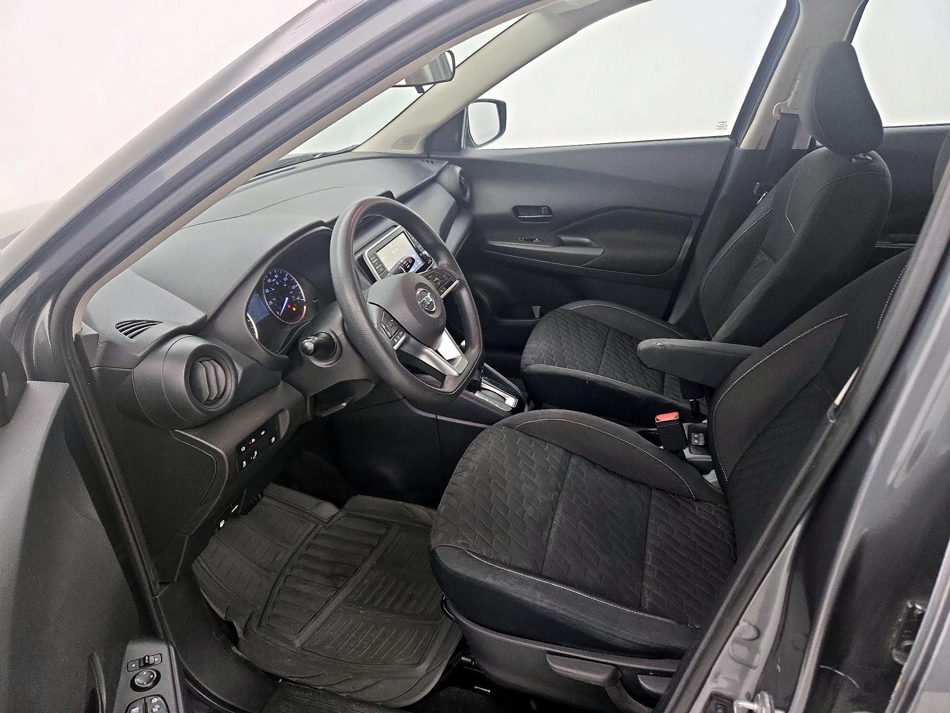 Thumbnail: 2021 Nissan Kicks - 11
