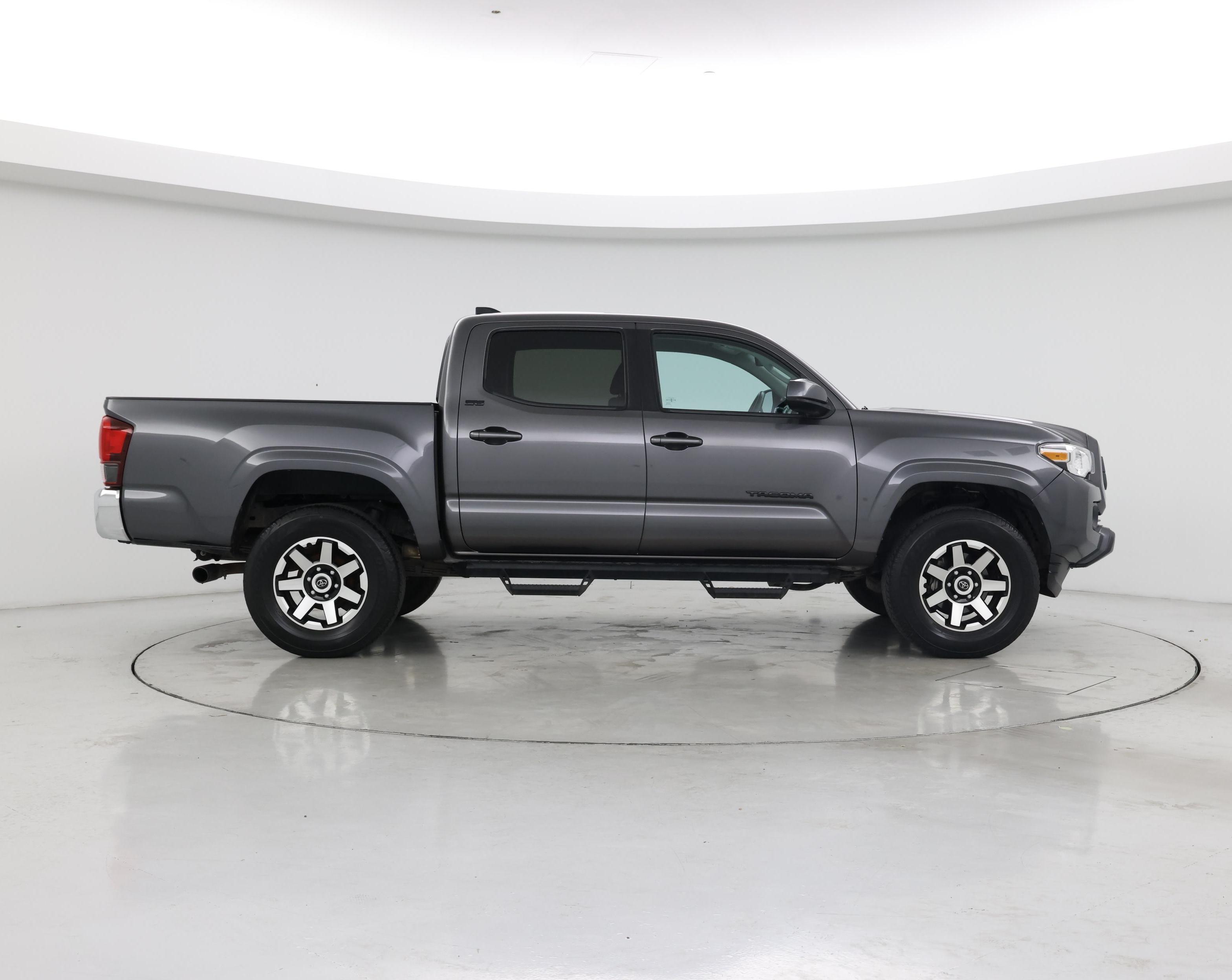 Thumbnail: 2021 Toyota Tacoma - 7