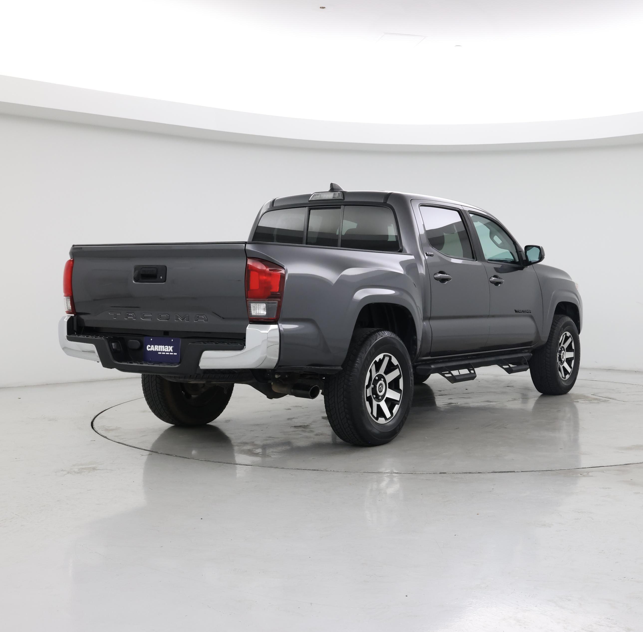 Thumbnail: 2021 Toyota Tacoma - 8