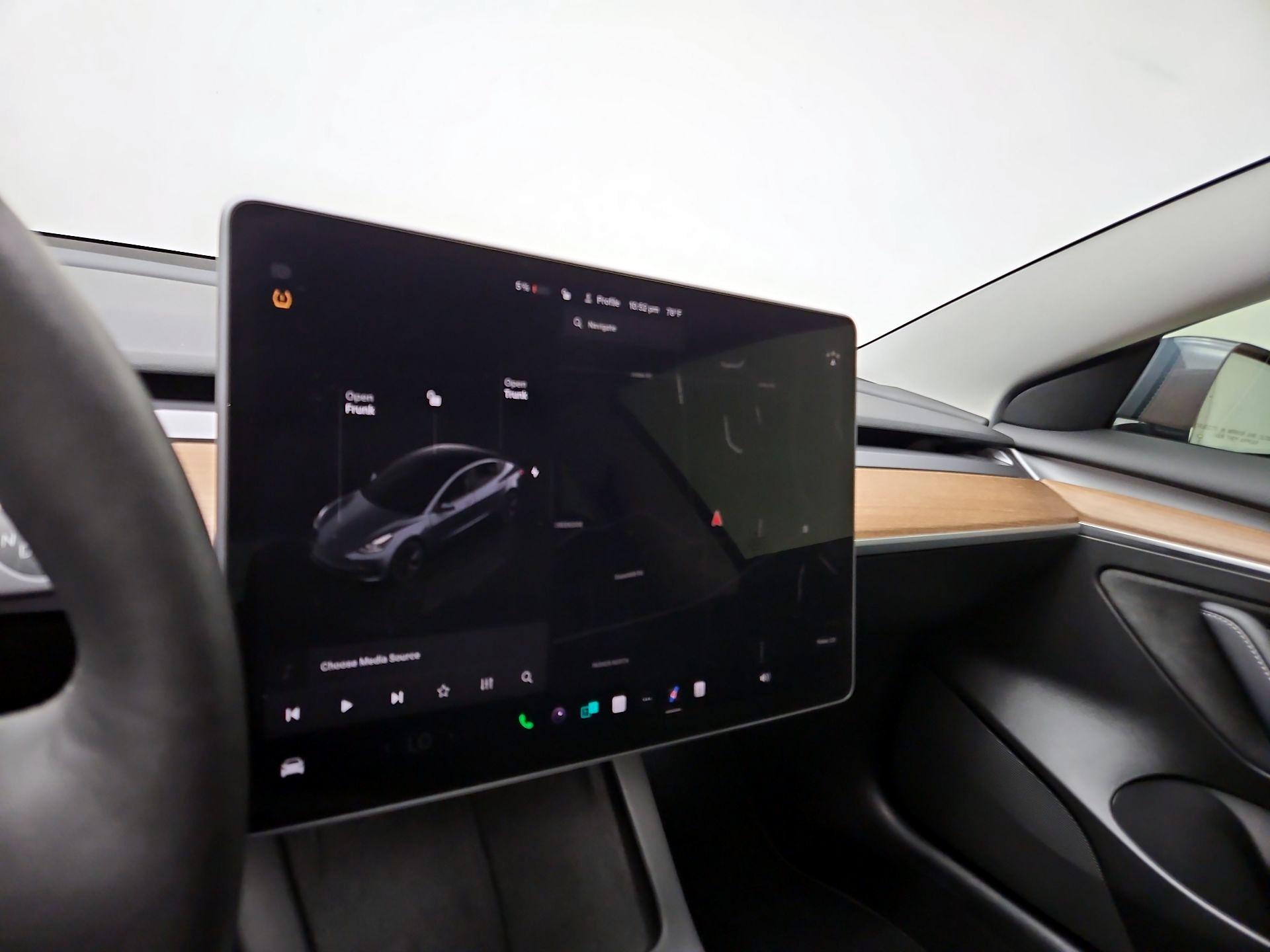 Thumbnail: 2022 Tesla Model 3 - 13