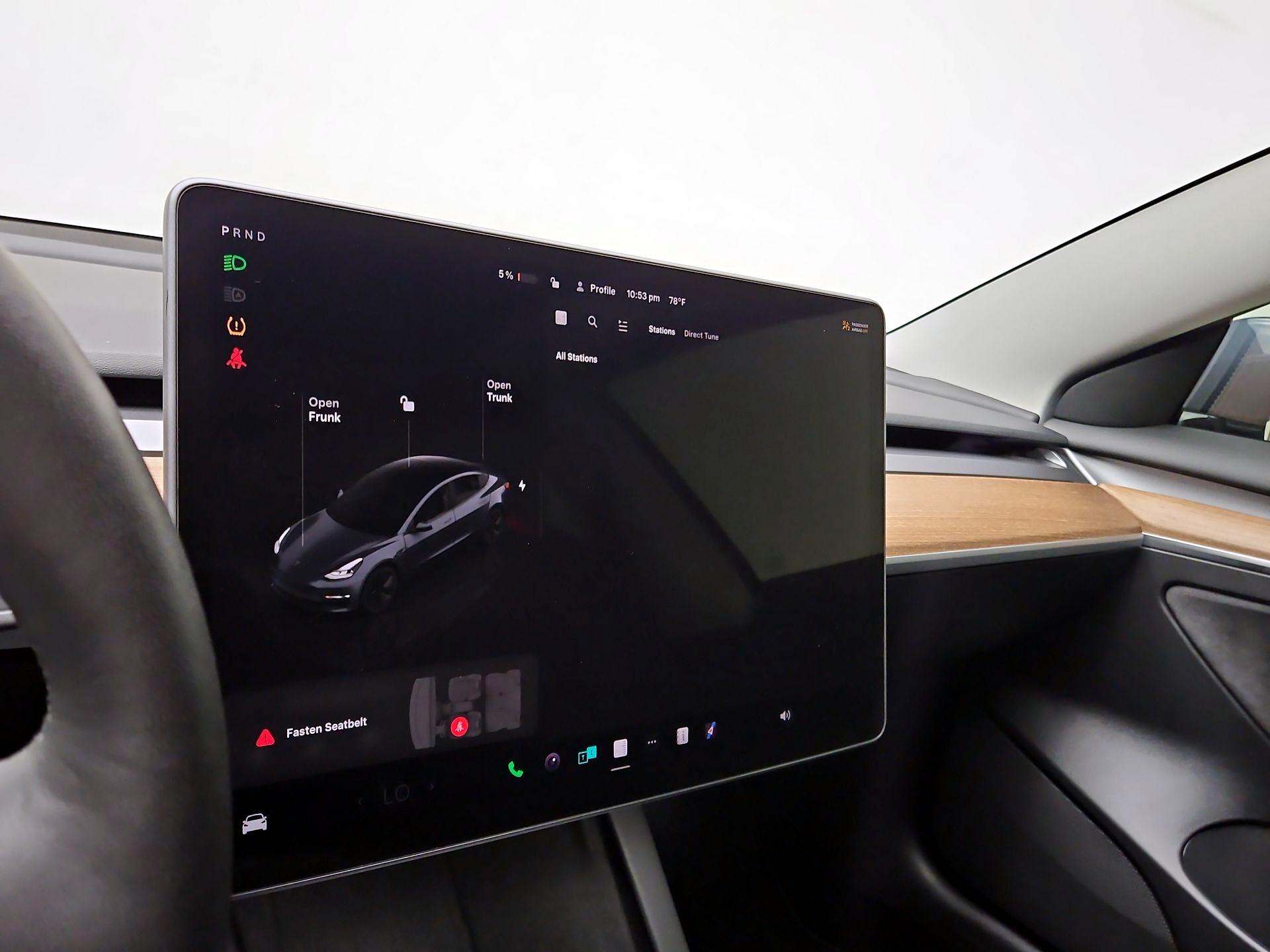Thumbnail: 2022 Tesla Model 3 - 15