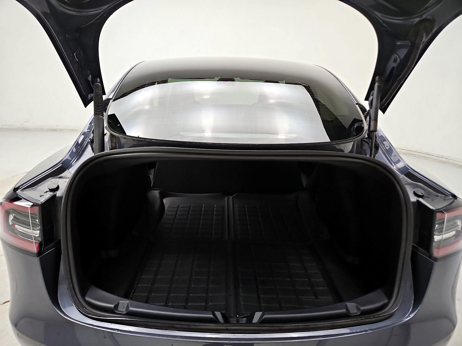 Thumbnail: 2022 Tesla Model 3 - 20