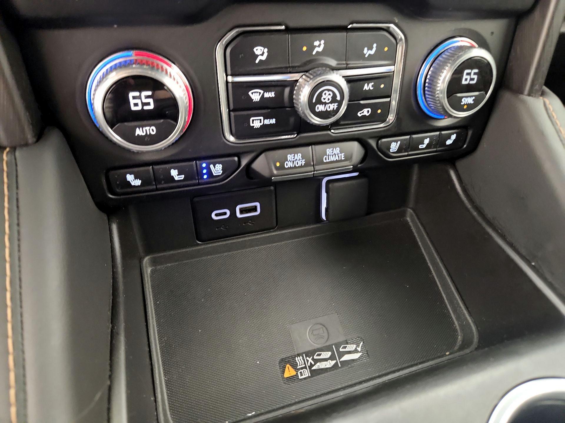 Thumbnail: 2023 GMC Yukon - 17