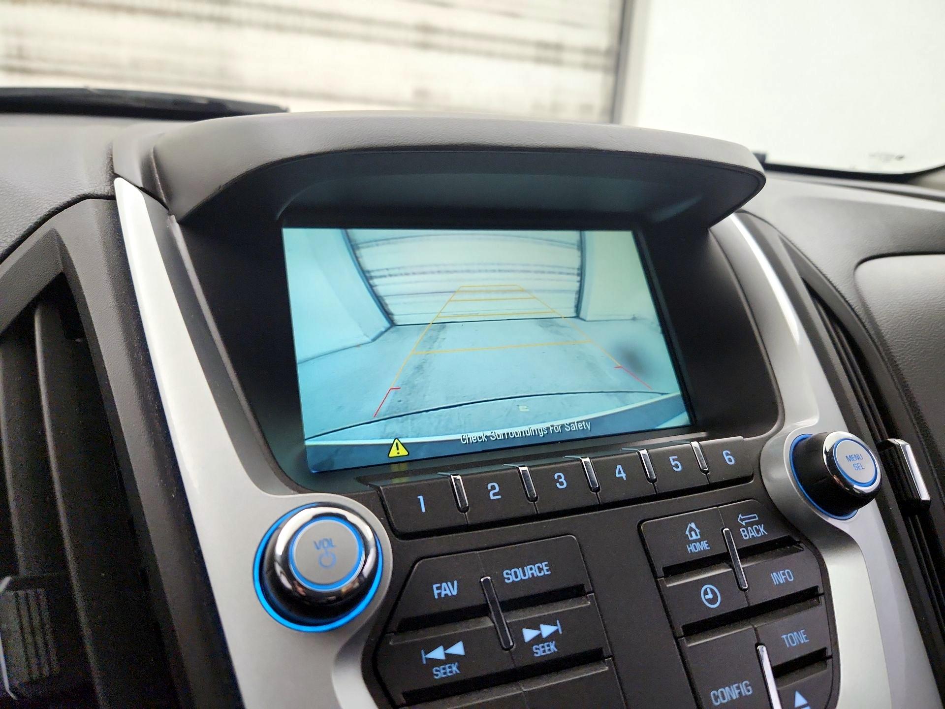 Thumbnail: 2015 Chevrolet Equinox - 14