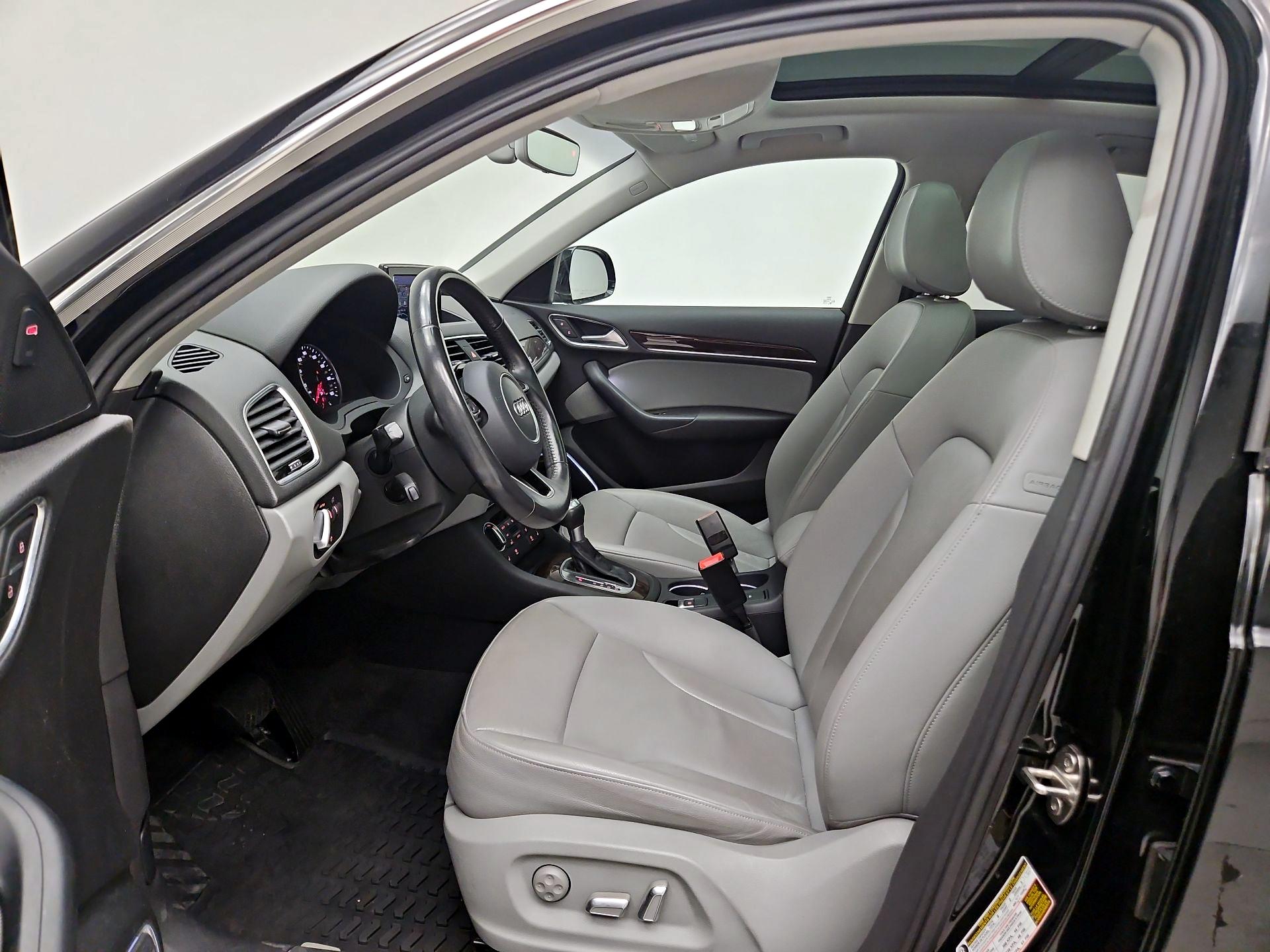 Thumbnail: 2016 Audi Q3 - 11