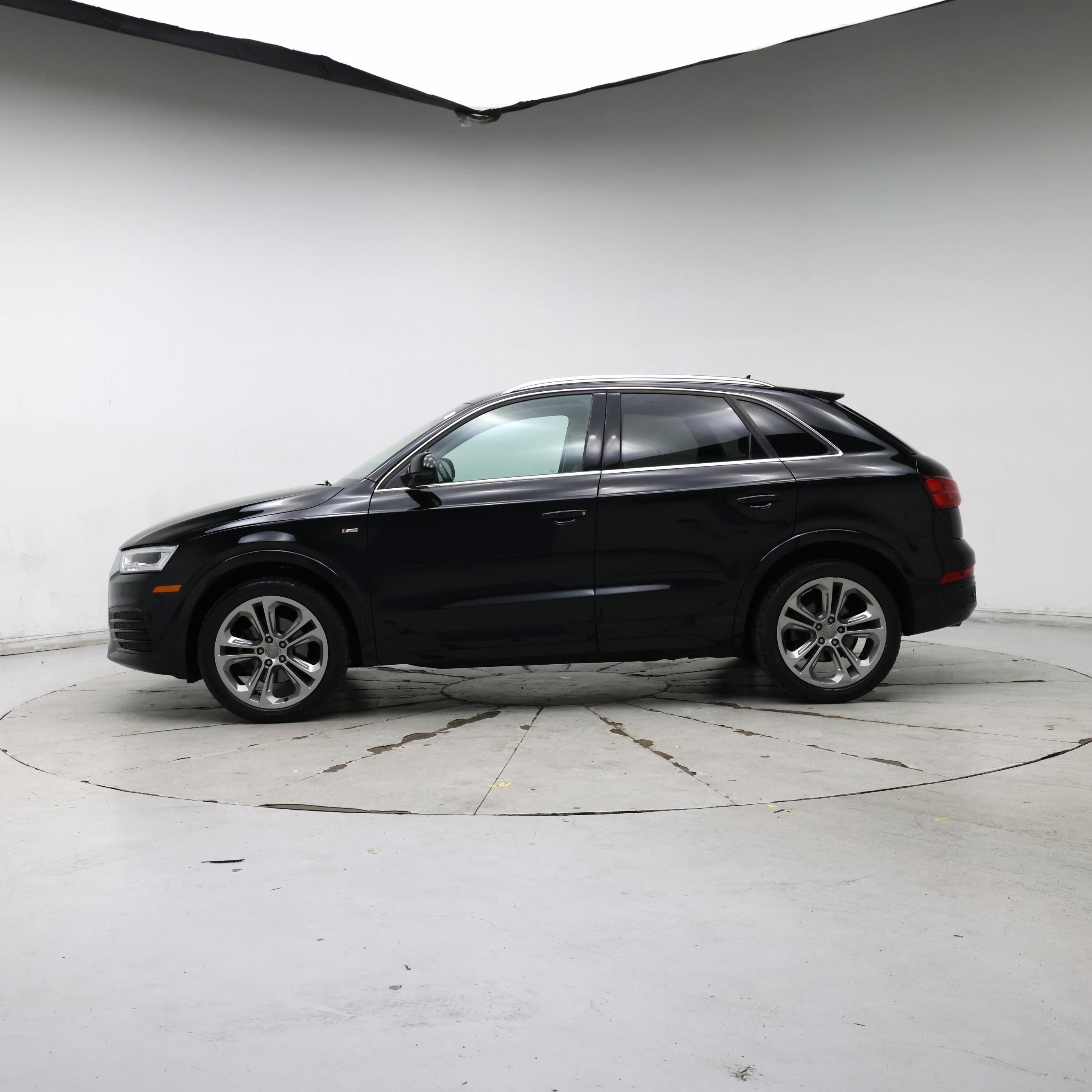 Thumbnail: 2016 Audi Q3 - 3