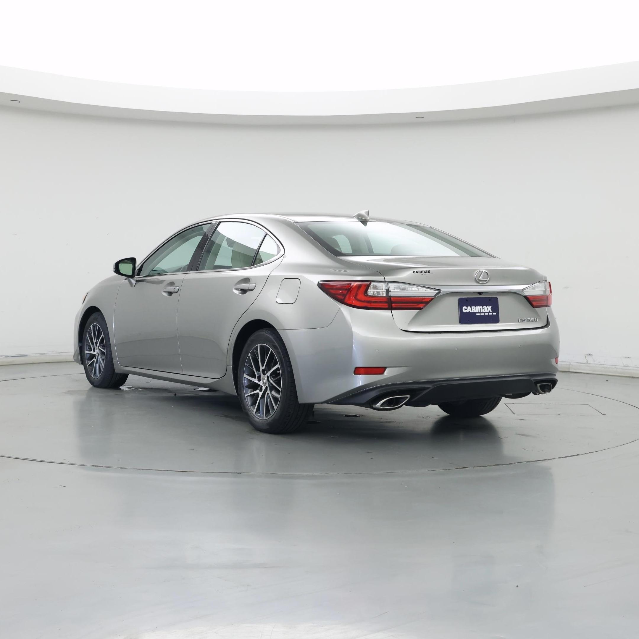 Thumbnail: 2017 Lexus ES - 2