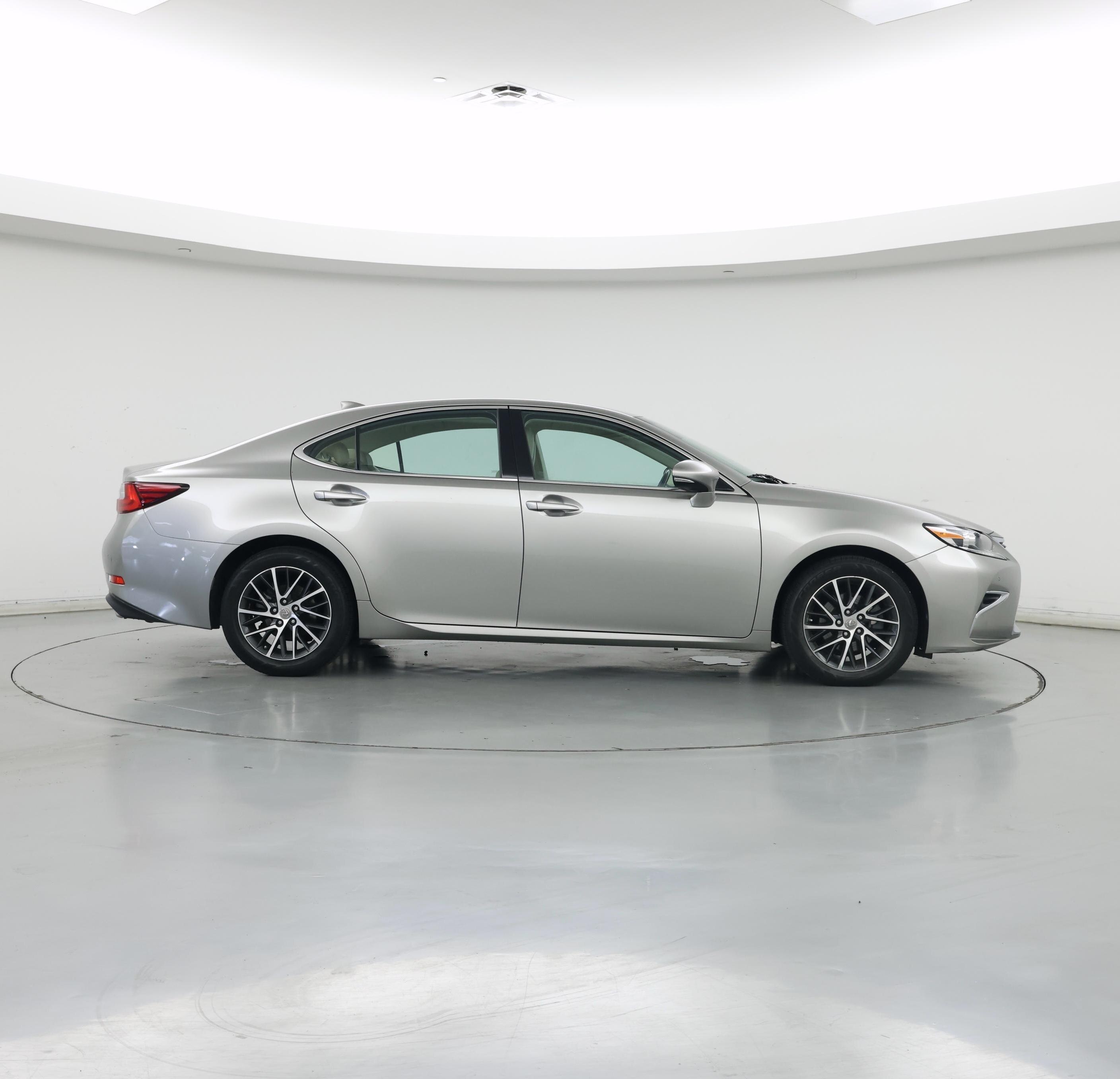 Thumbnail: 2017 Lexus ES - 7