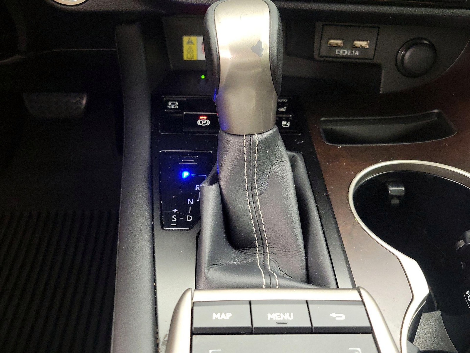 2022 Lexus RX Hybrid 450h - Photo 18