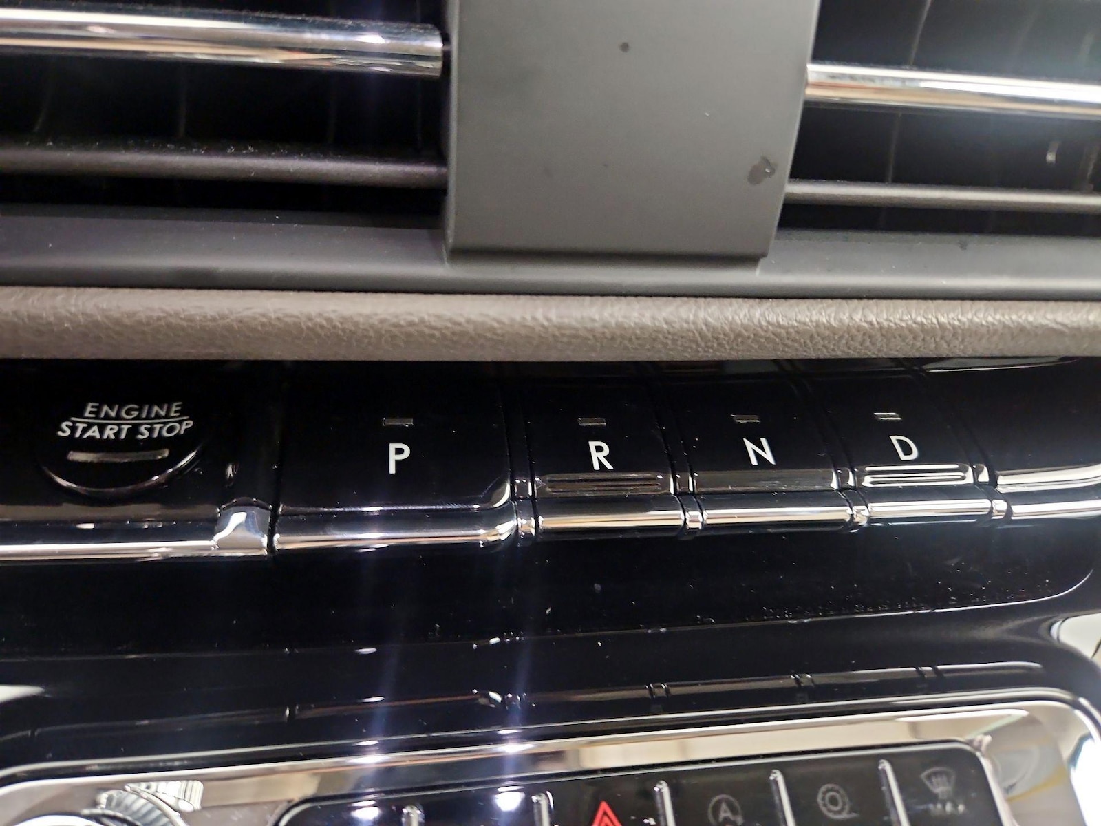2024 Lincoln Corsair Premiere - Photo 18