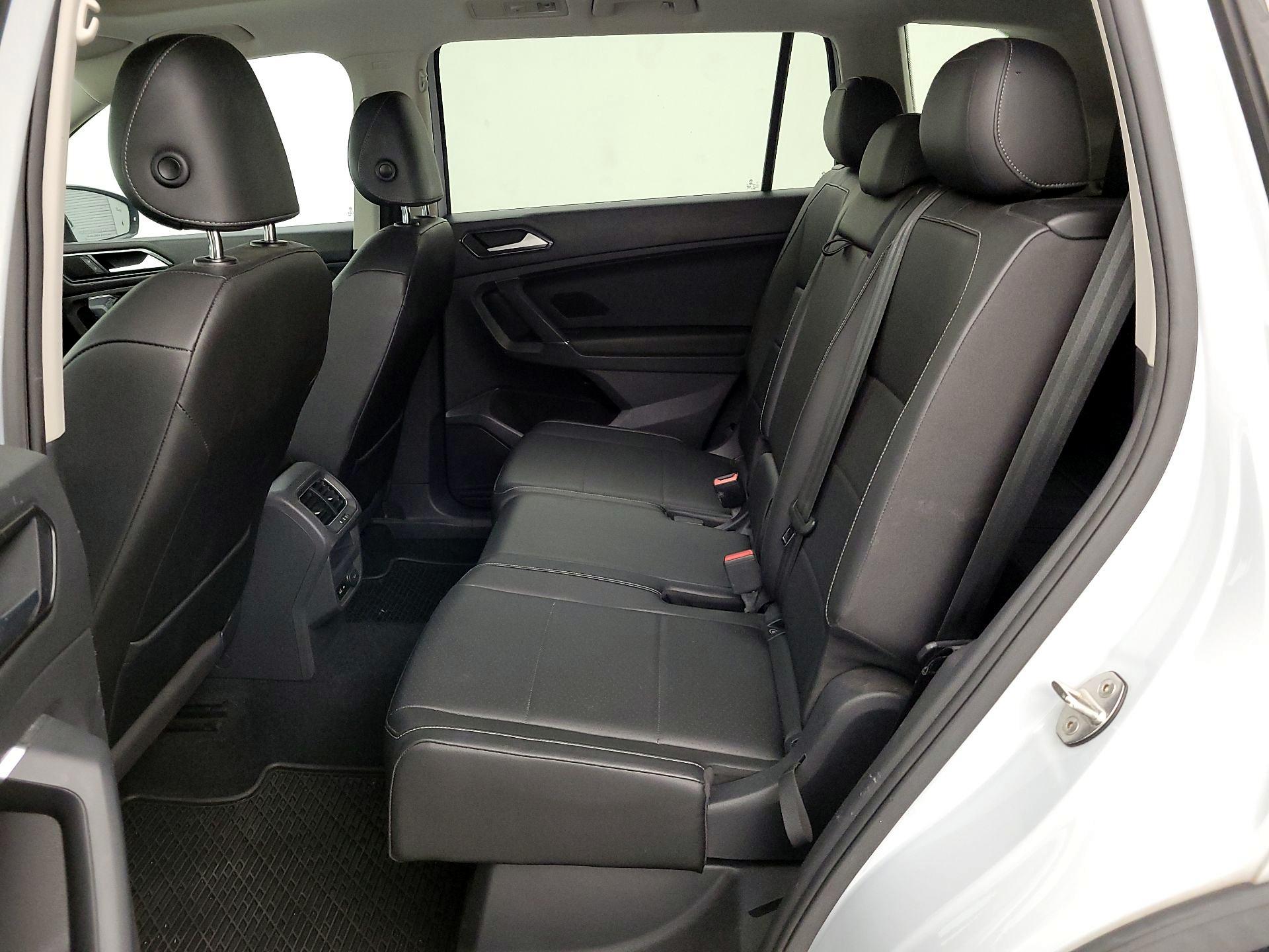 Thumbnail: 2018 Volkswagen Tiguan - 20