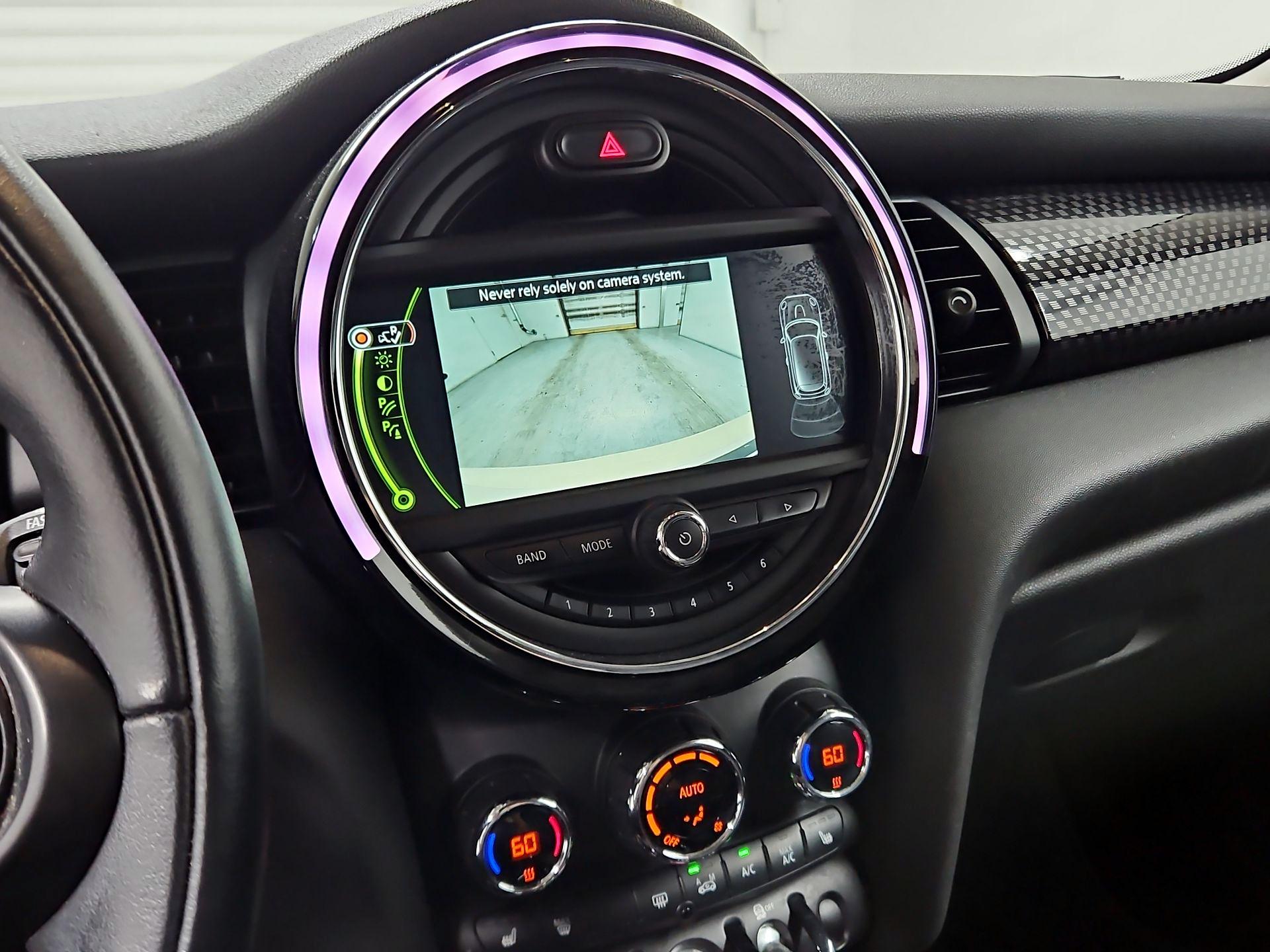 Thumbnail: 2017 MINI Cooper Hardtop - 15