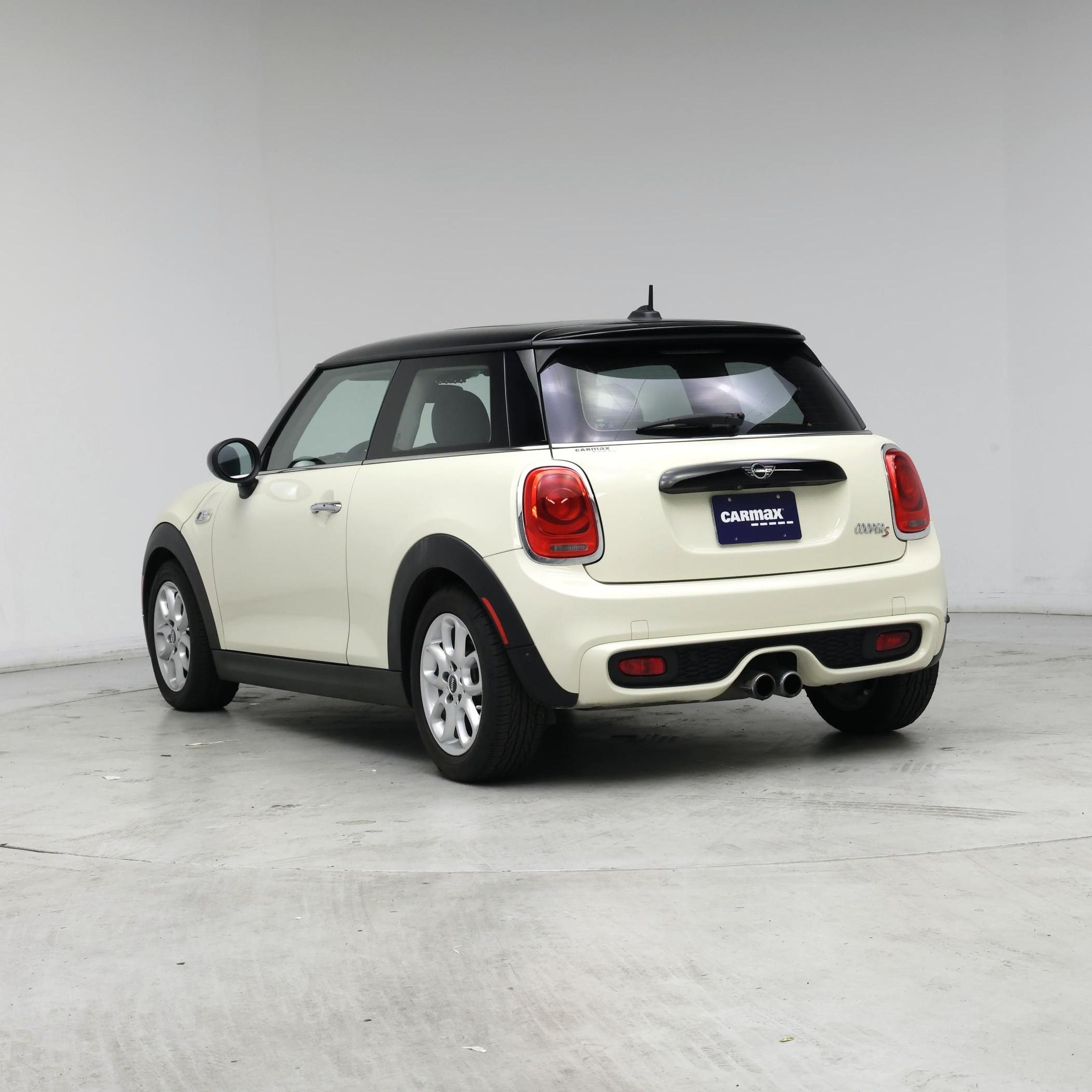 Thumbnail: 2017 MINI Cooper Hardtop - 2