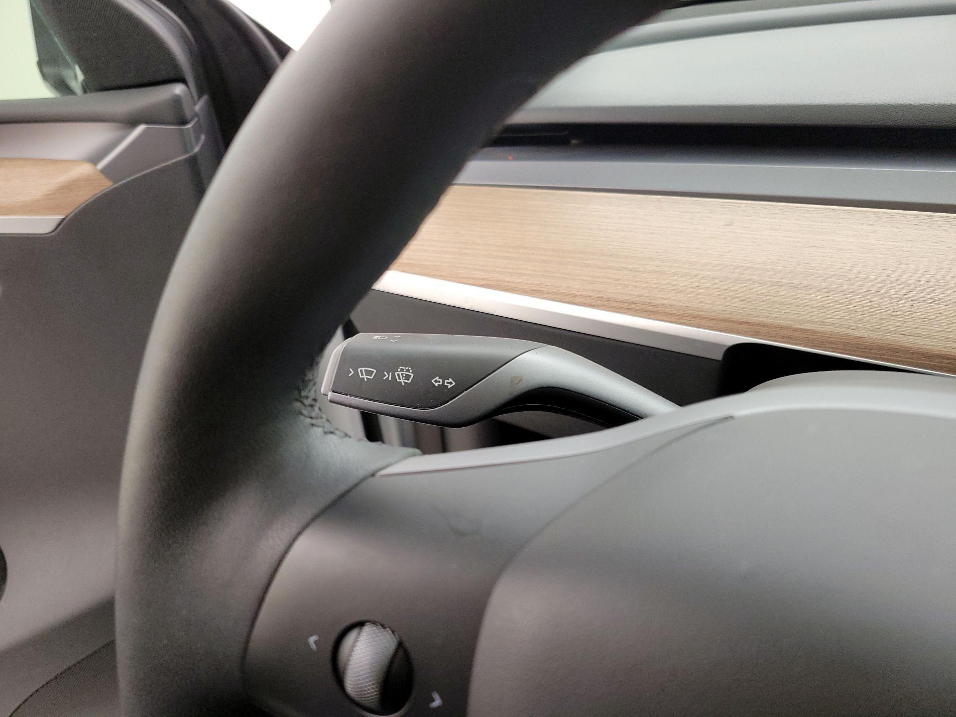 Thumbnail: 2023 Tesla Model Y - 13