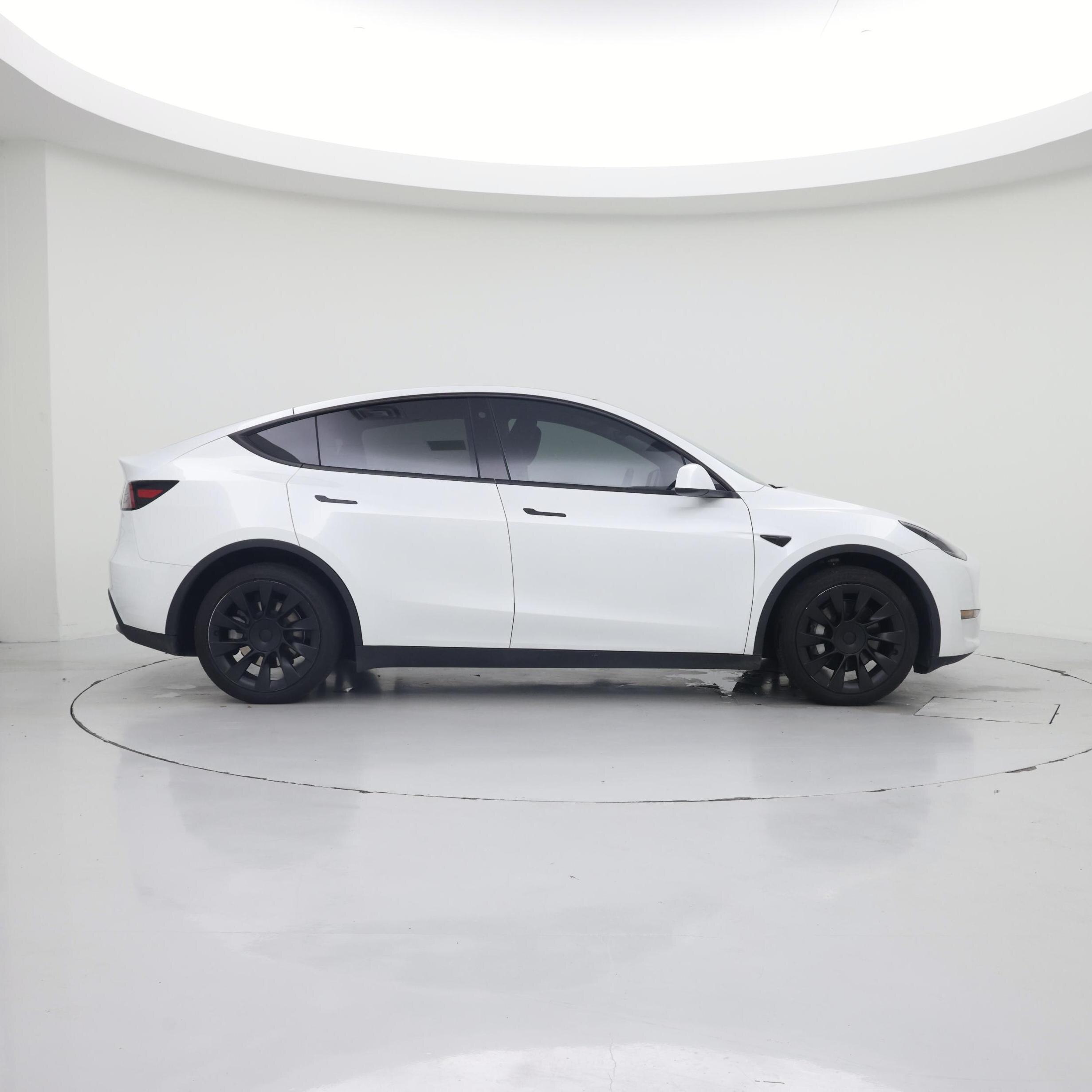 Thumbnail: 2023 Tesla Model Y - 7