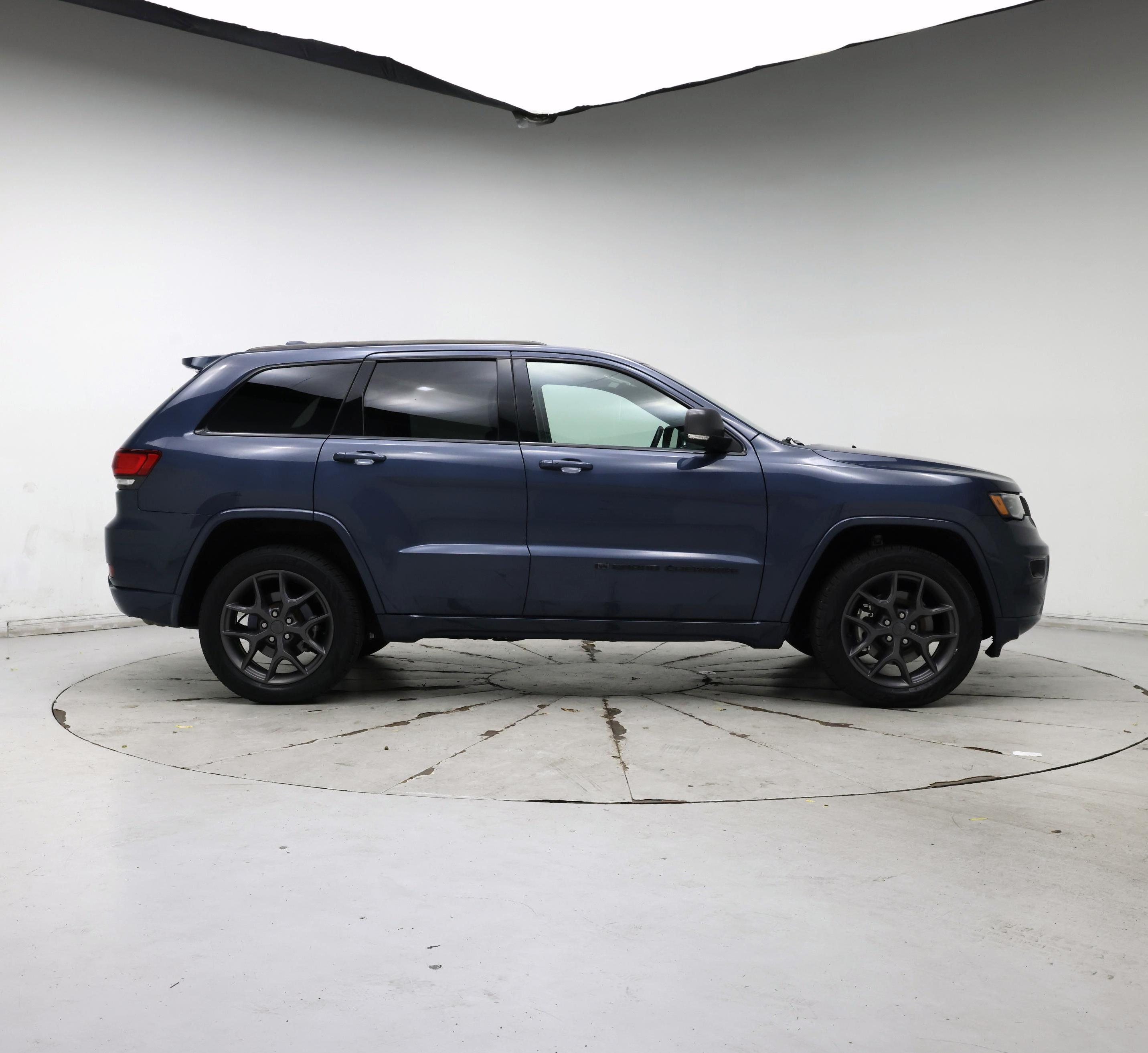 Thumbnail: 2021 Jeep Grand Cherokee - 7
