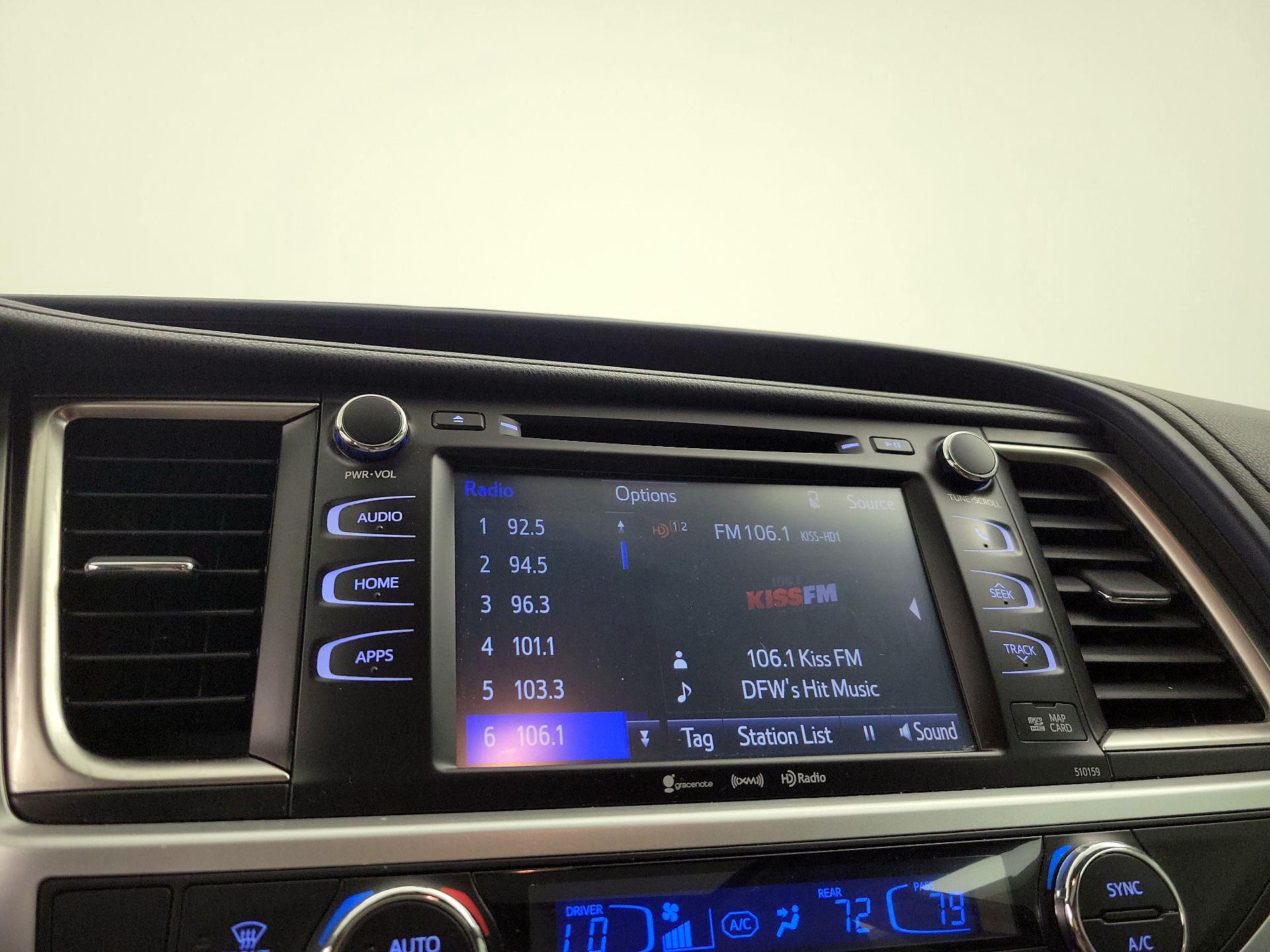Thumbnail: 2016 Toyota Highlander - 15