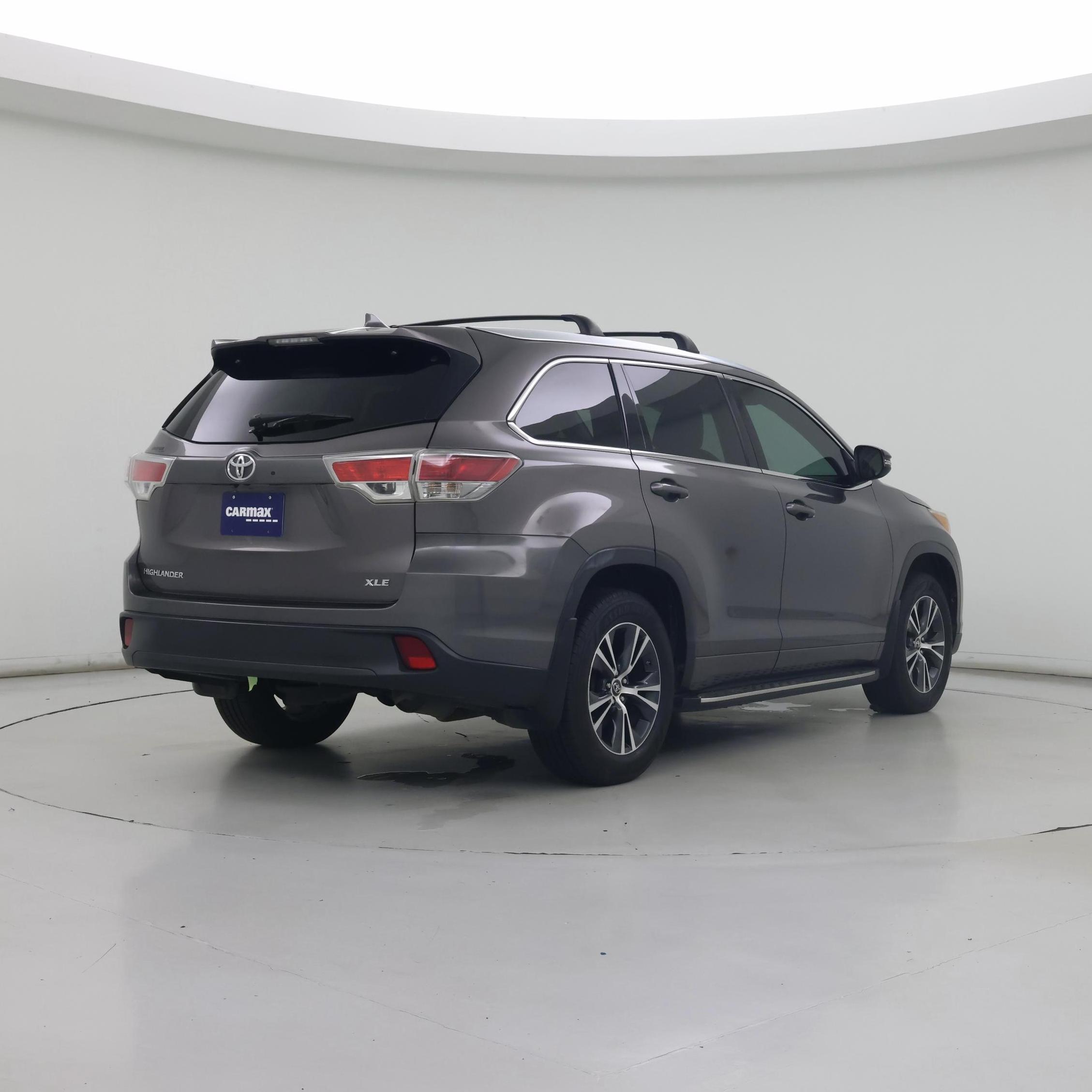 Thumbnail: 2016 Toyota Highlander - 8
