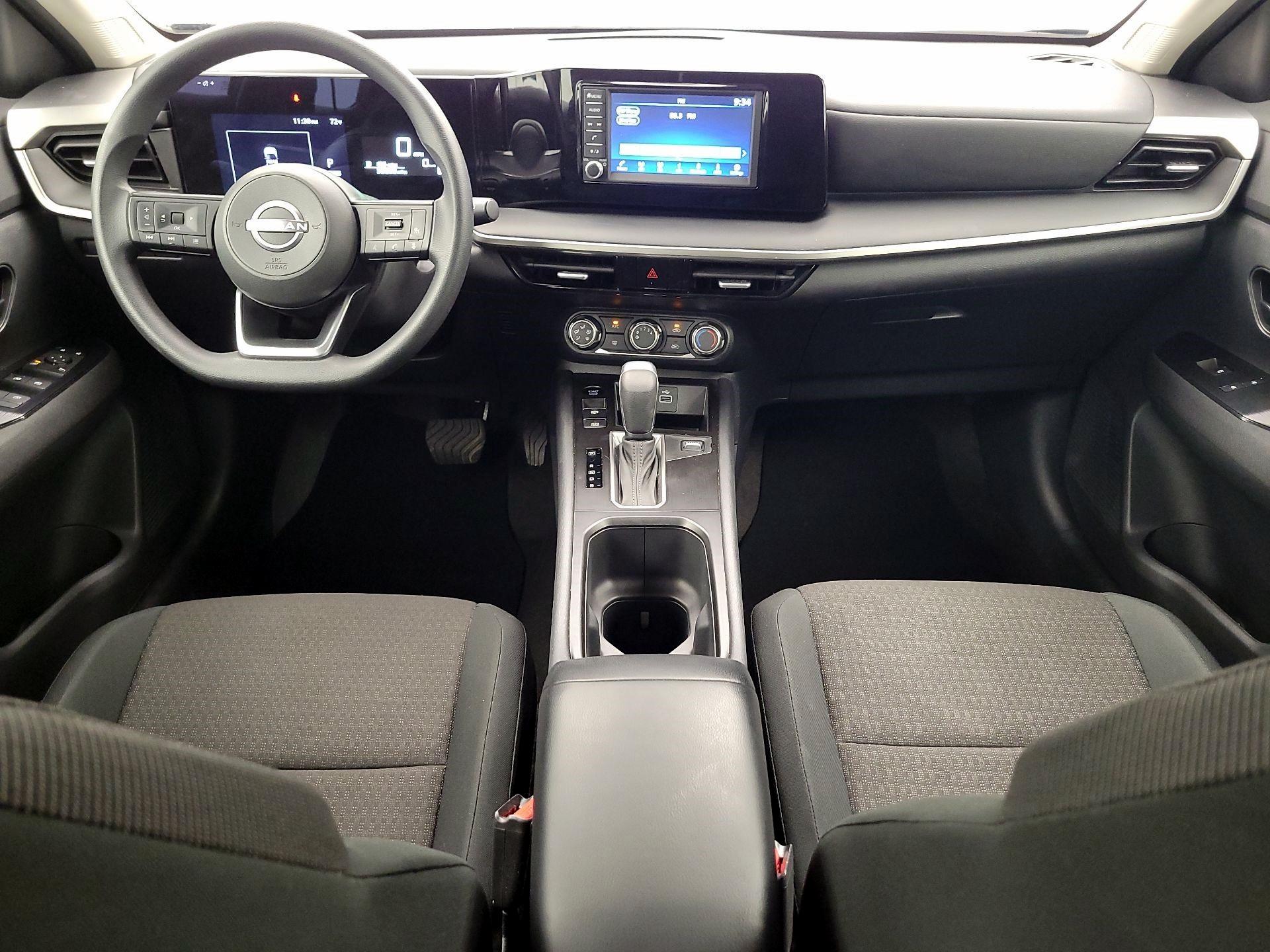 Thumbnail: 2025 Nissan Kicks - 9