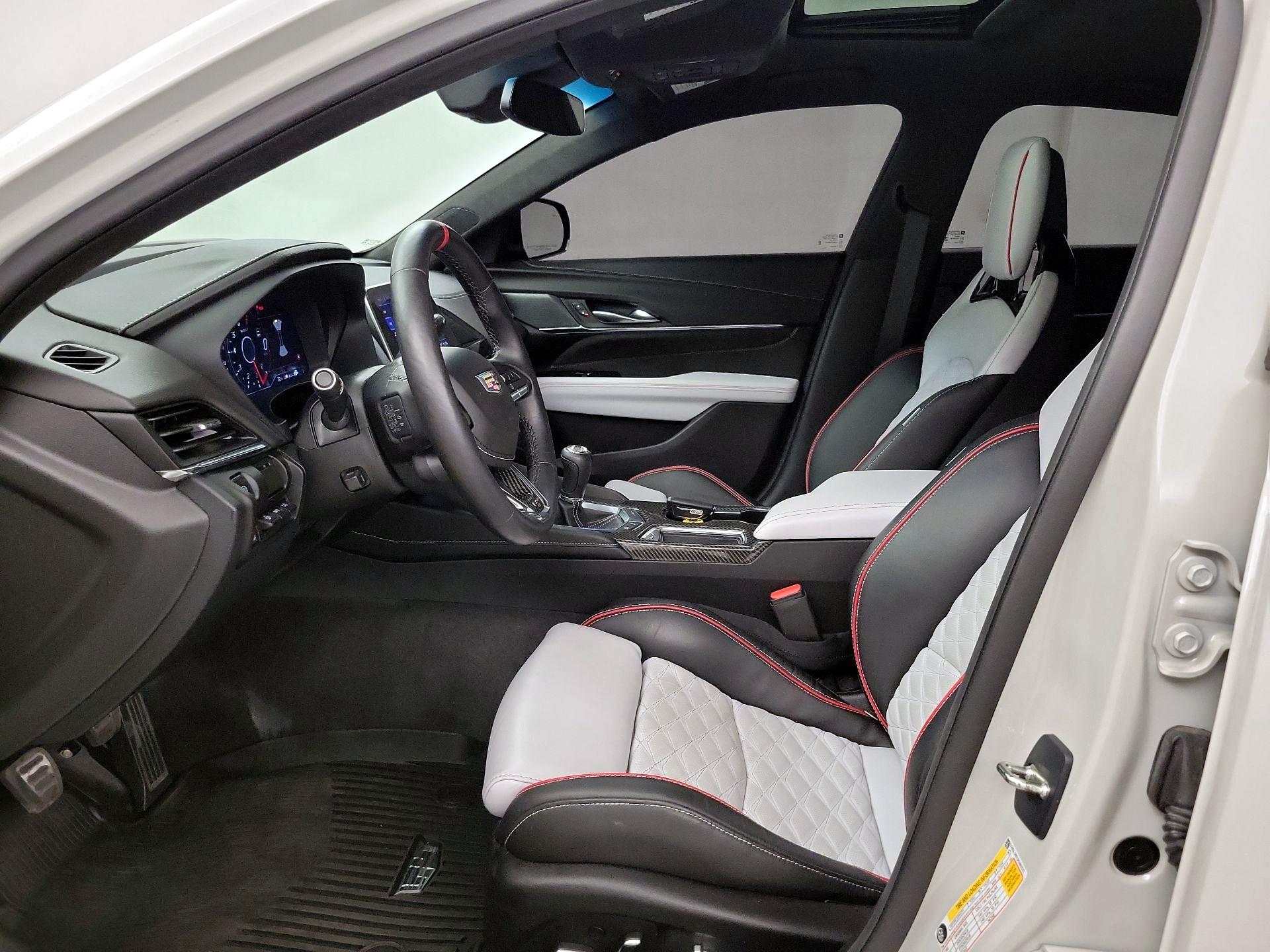 Thumbnail: 2023 Cadillac CT4 - 11