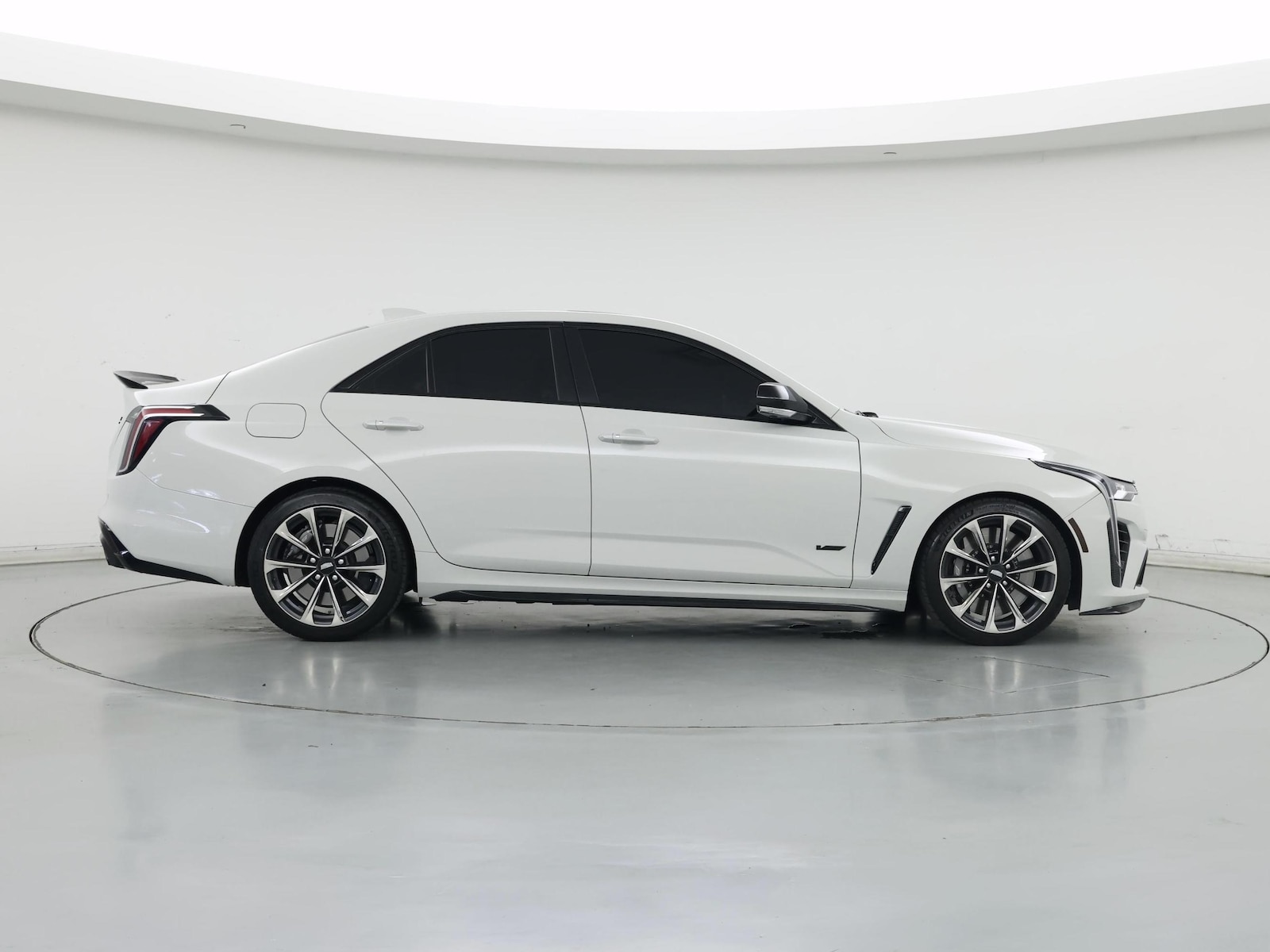 2023 Cadillac CT4 V-Series Blackwing - Photo 8