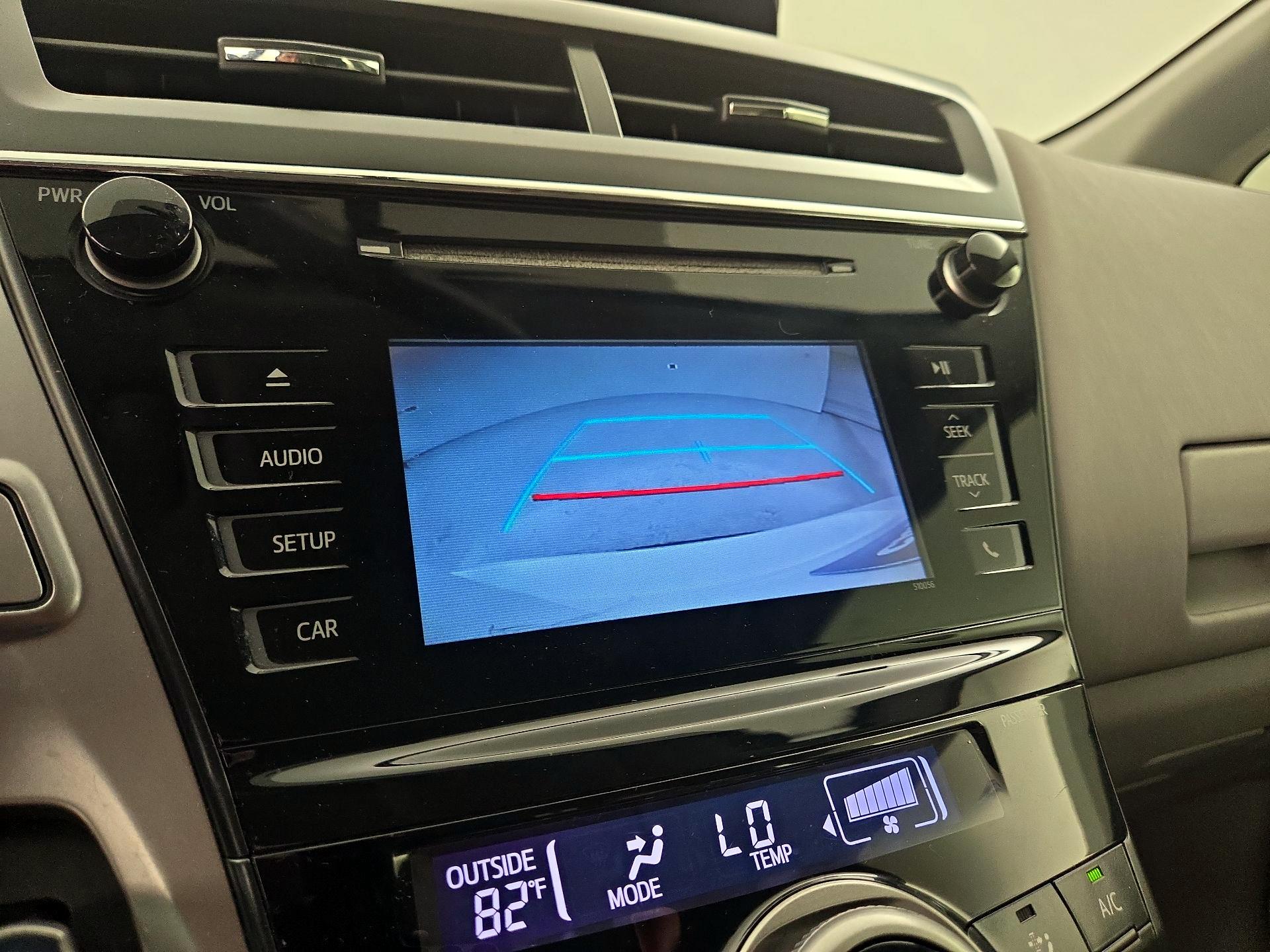 Thumbnail: 2015 Toyota Prius v - 14
