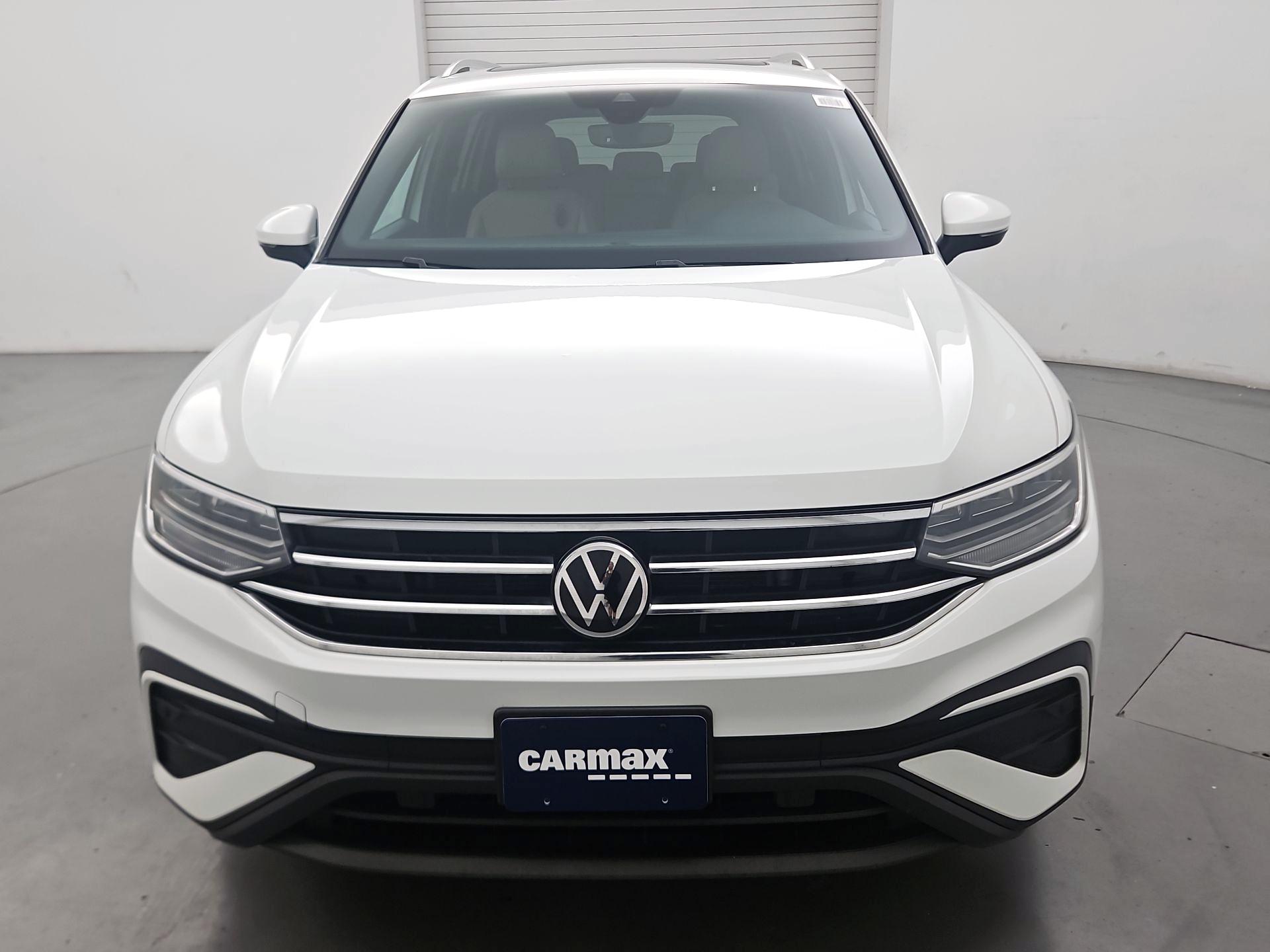 Thumbnail: 2022 Volkswagen Tiguan - 2