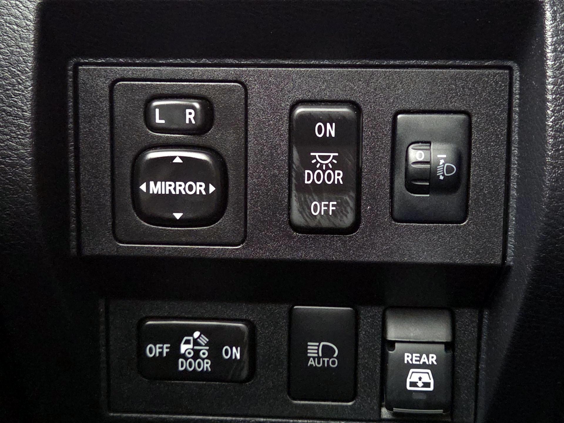 Thumbnail: 2020 Toyota Tundra - 11