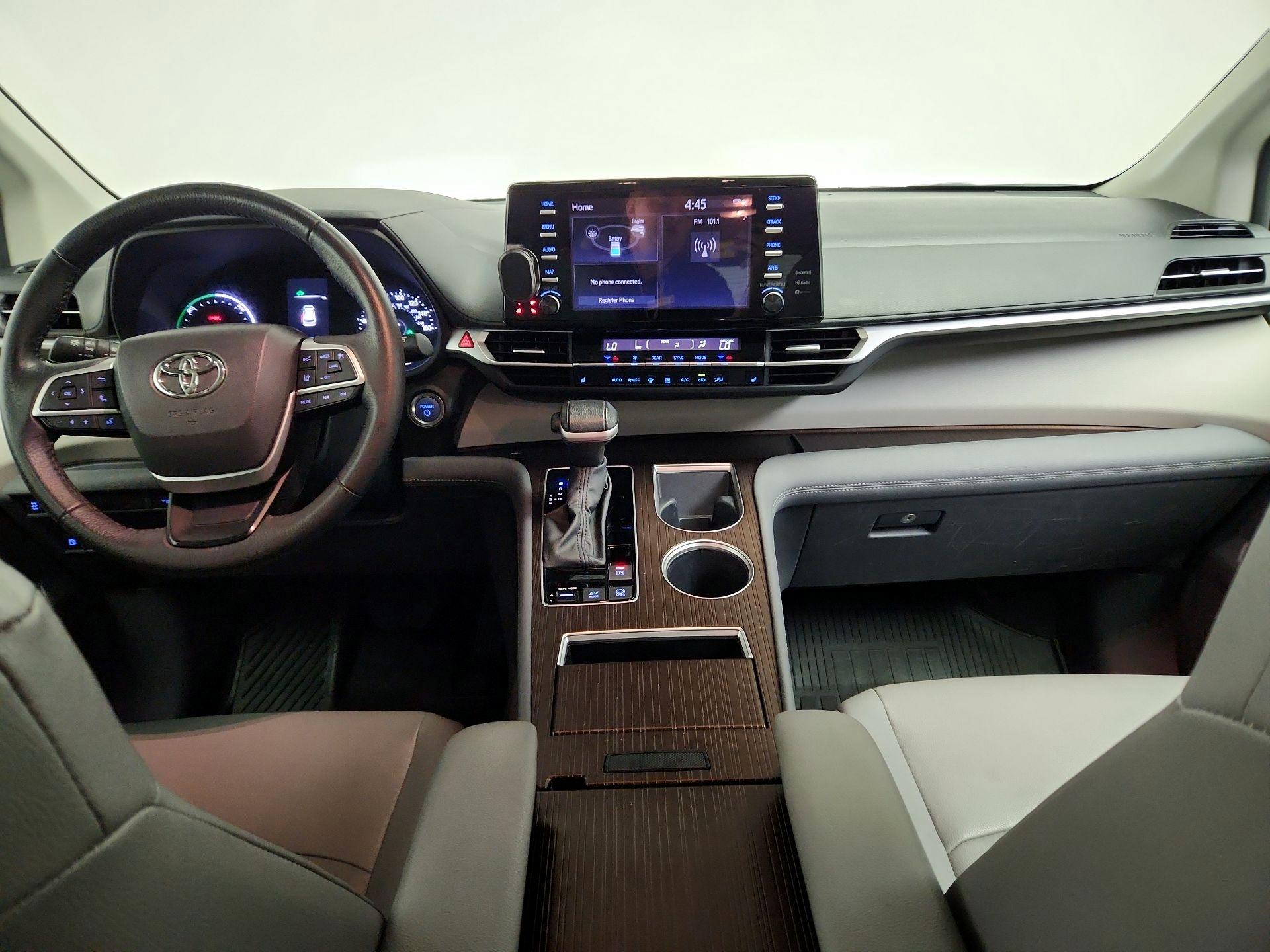 Thumbnail: 2024 Toyota Sienna - 9