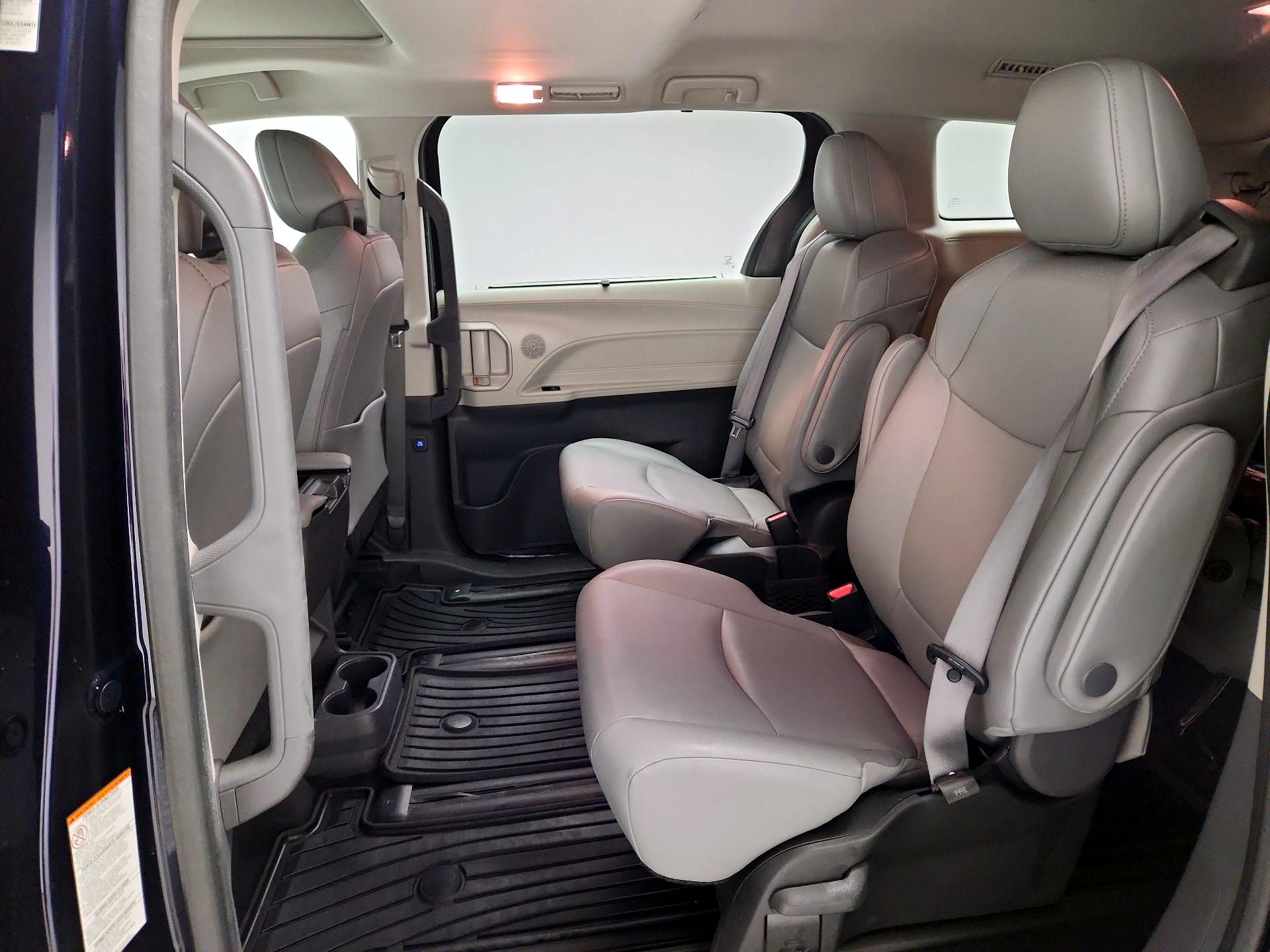 Thumbnail: 2024 Toyota Sienna - 20