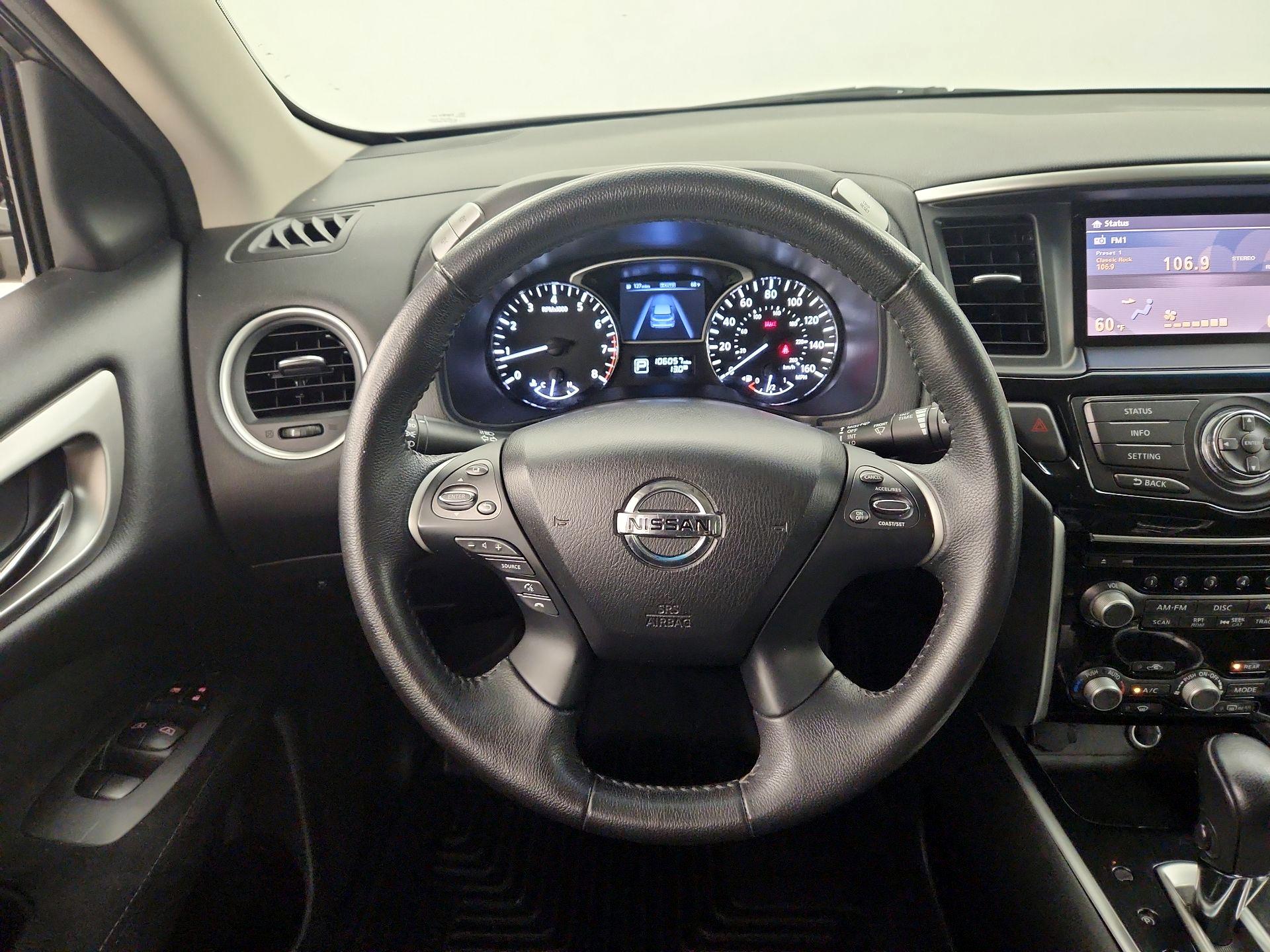 Thumbnail: 2014 Nissan Pathfinder - 10