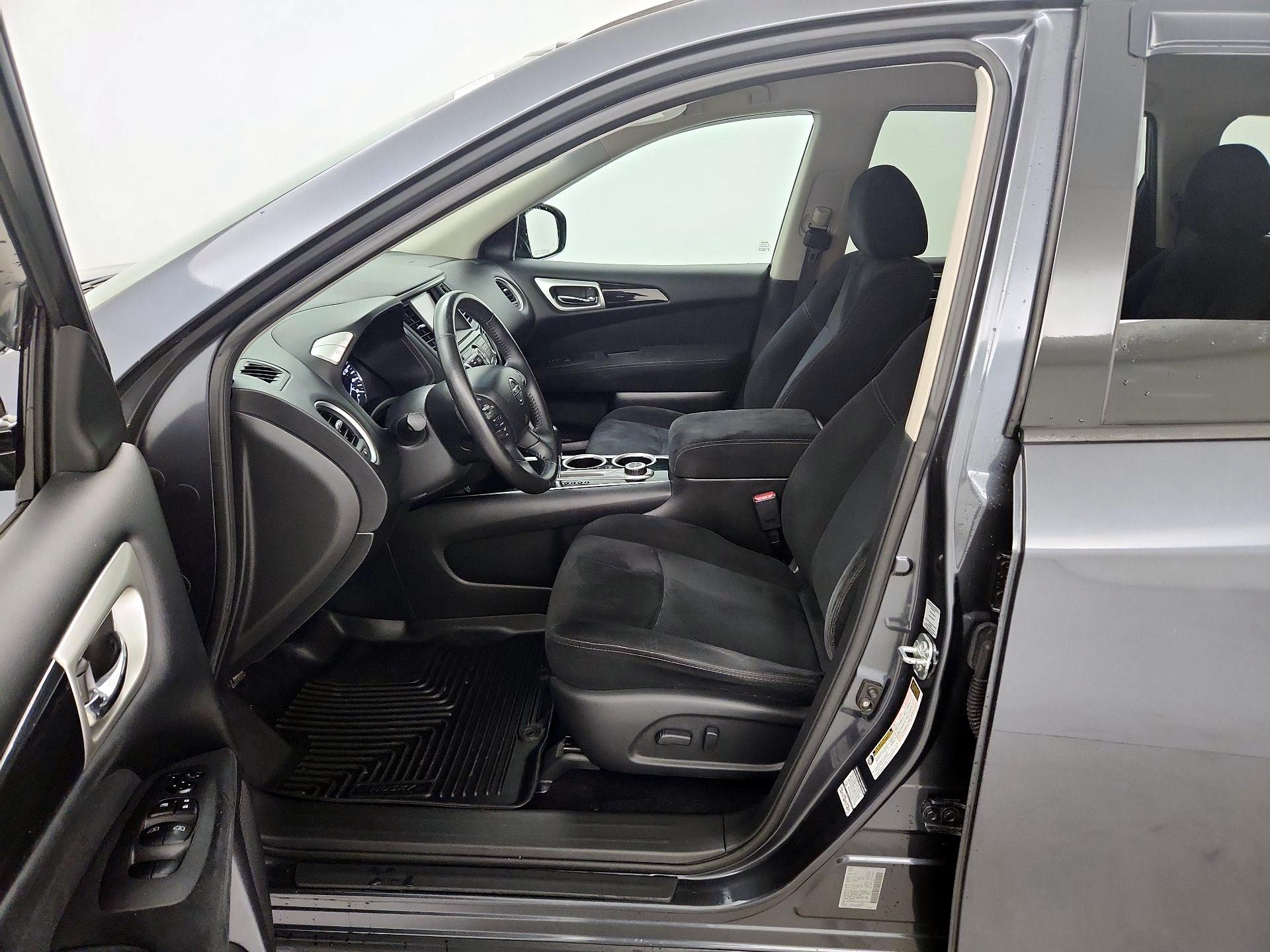 Thumbnail: 2014 Nissan Pathfinder - 11