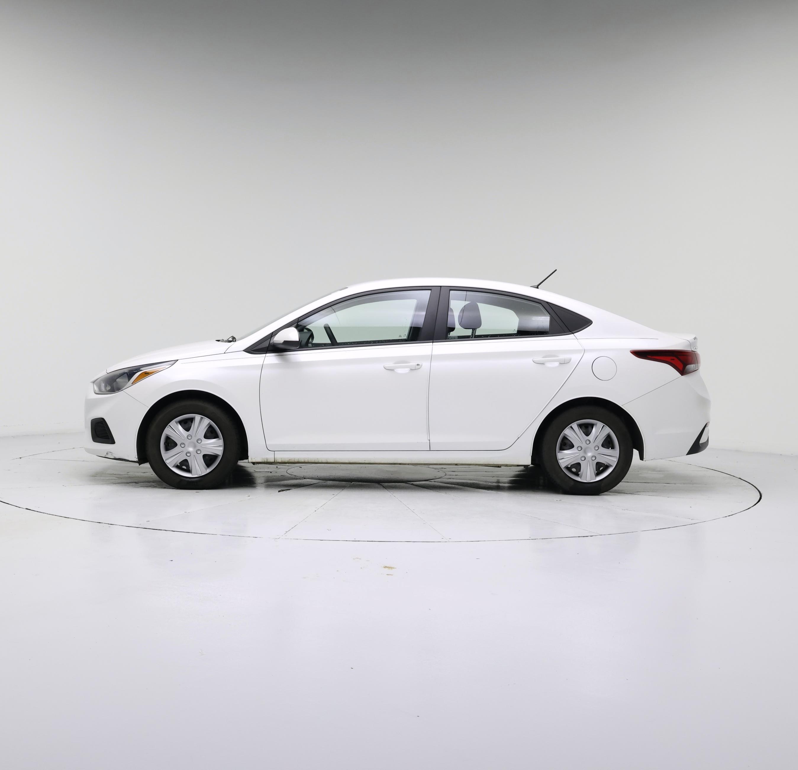 Thumbnail: 2019 Hyundai Accent - 3