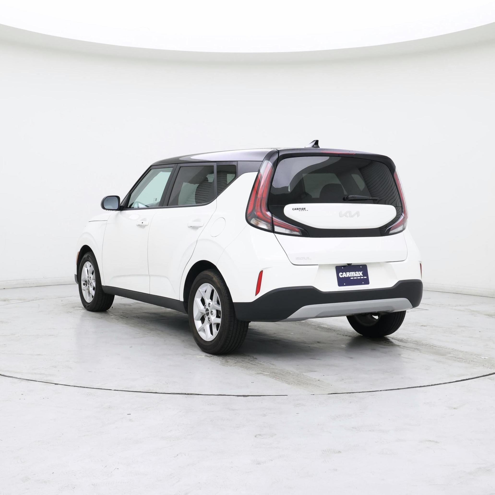 Thumbnail: 2023 Kia Soul - 2