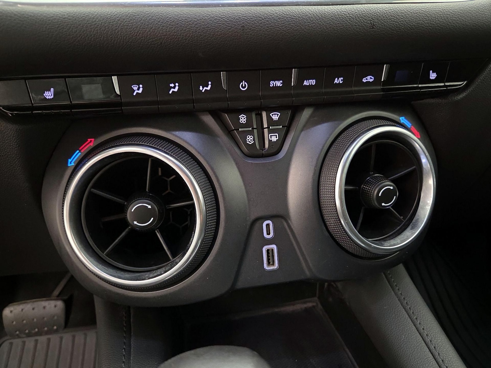 2020 Chevrolet Blazer 2LT - Photo 17