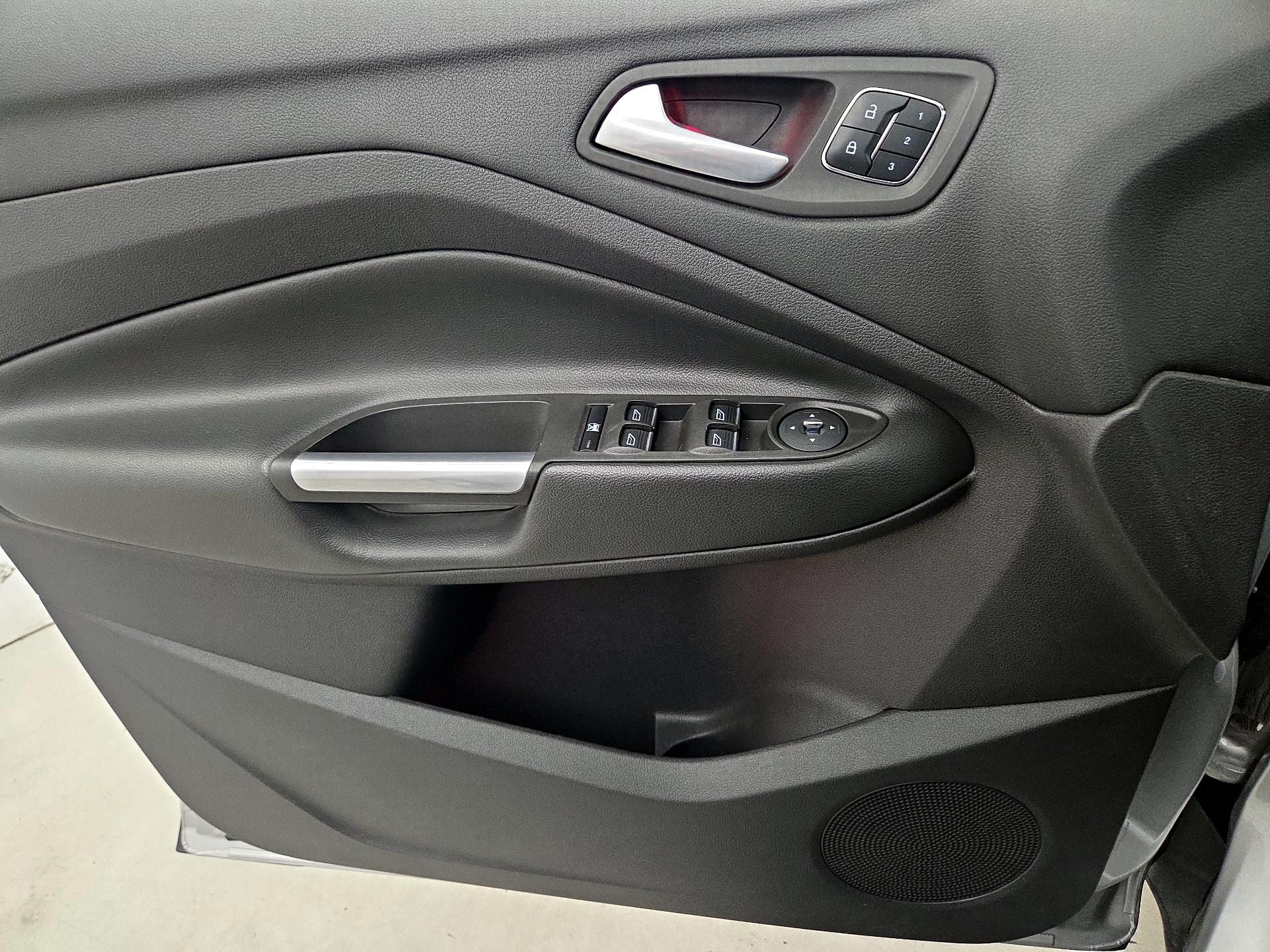 Thumbnail: 2014 Ford Escape - 12