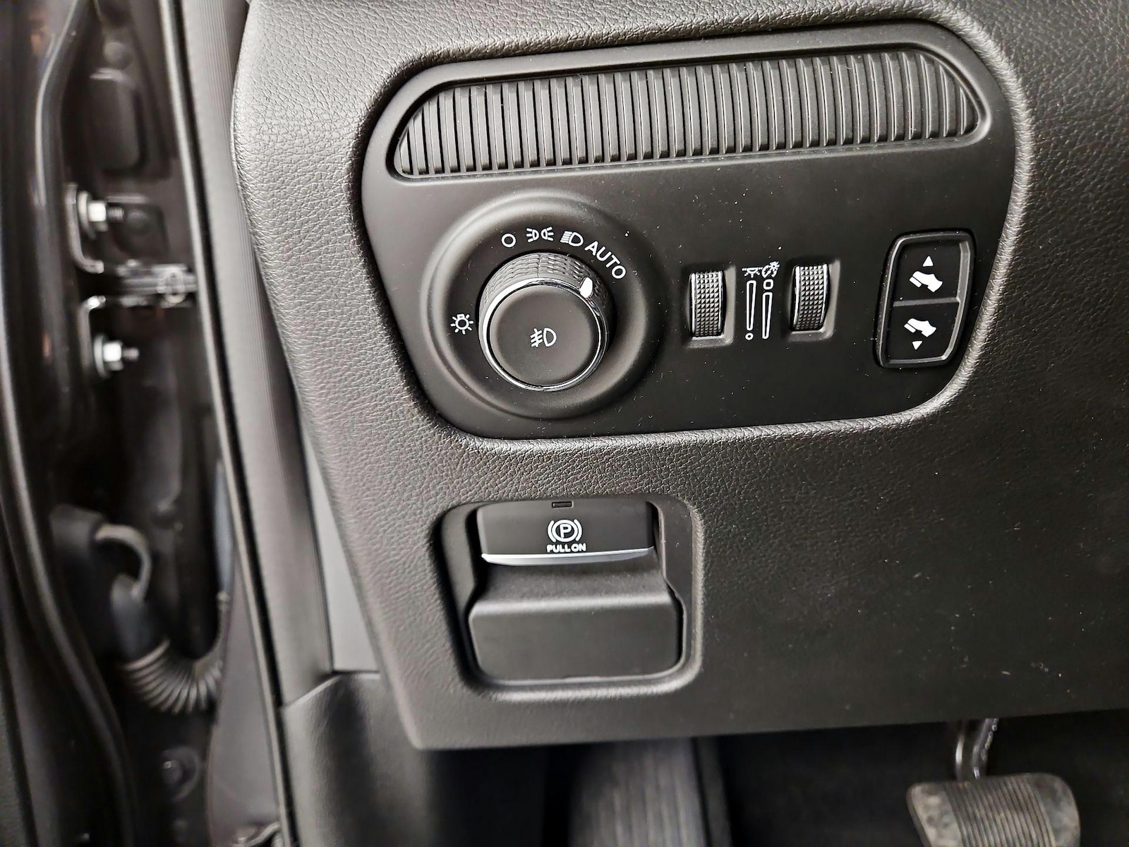 2022 Jeep Wagoneer Series I - Photo 14