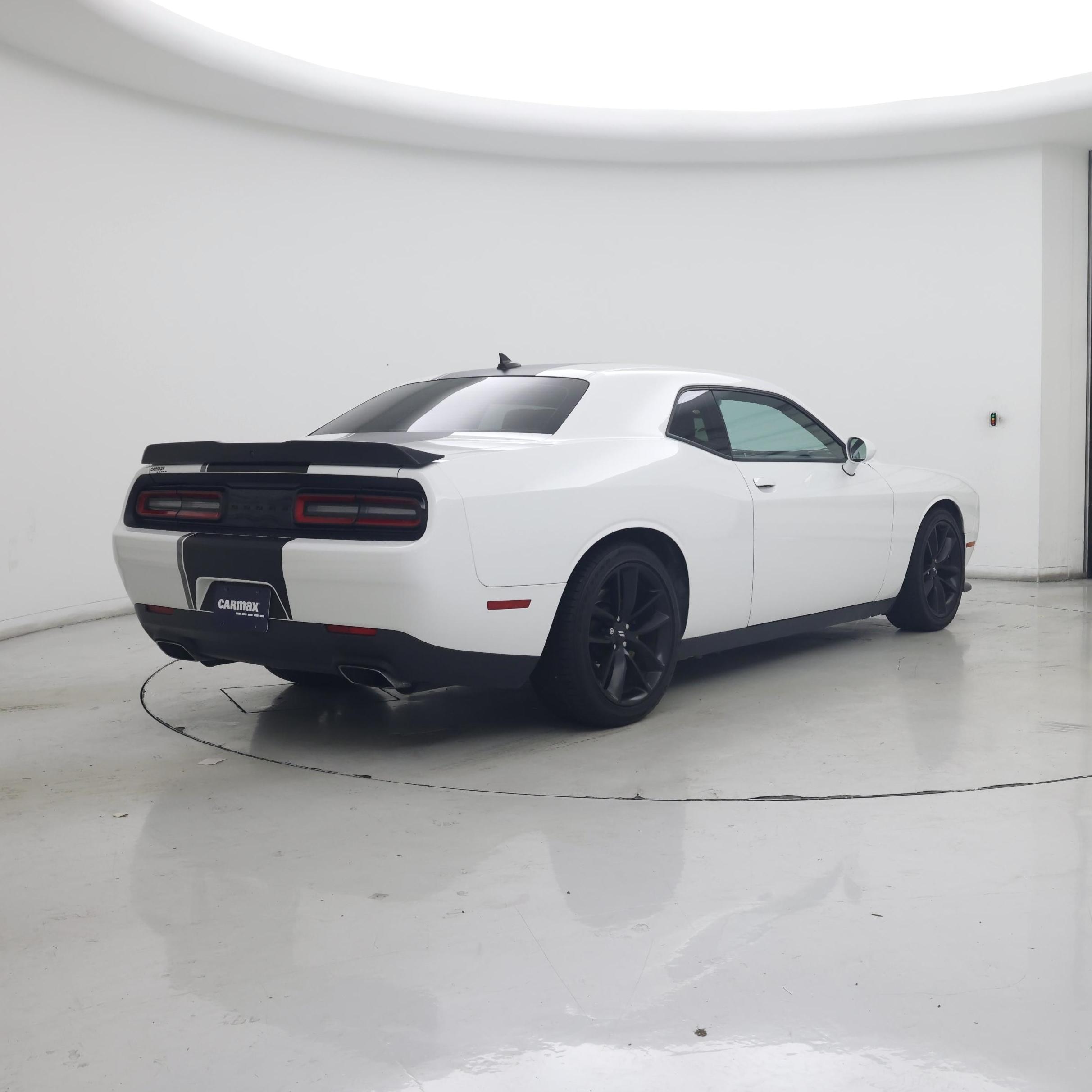 Thumbnail: 2019 Dodge Challenger - 8