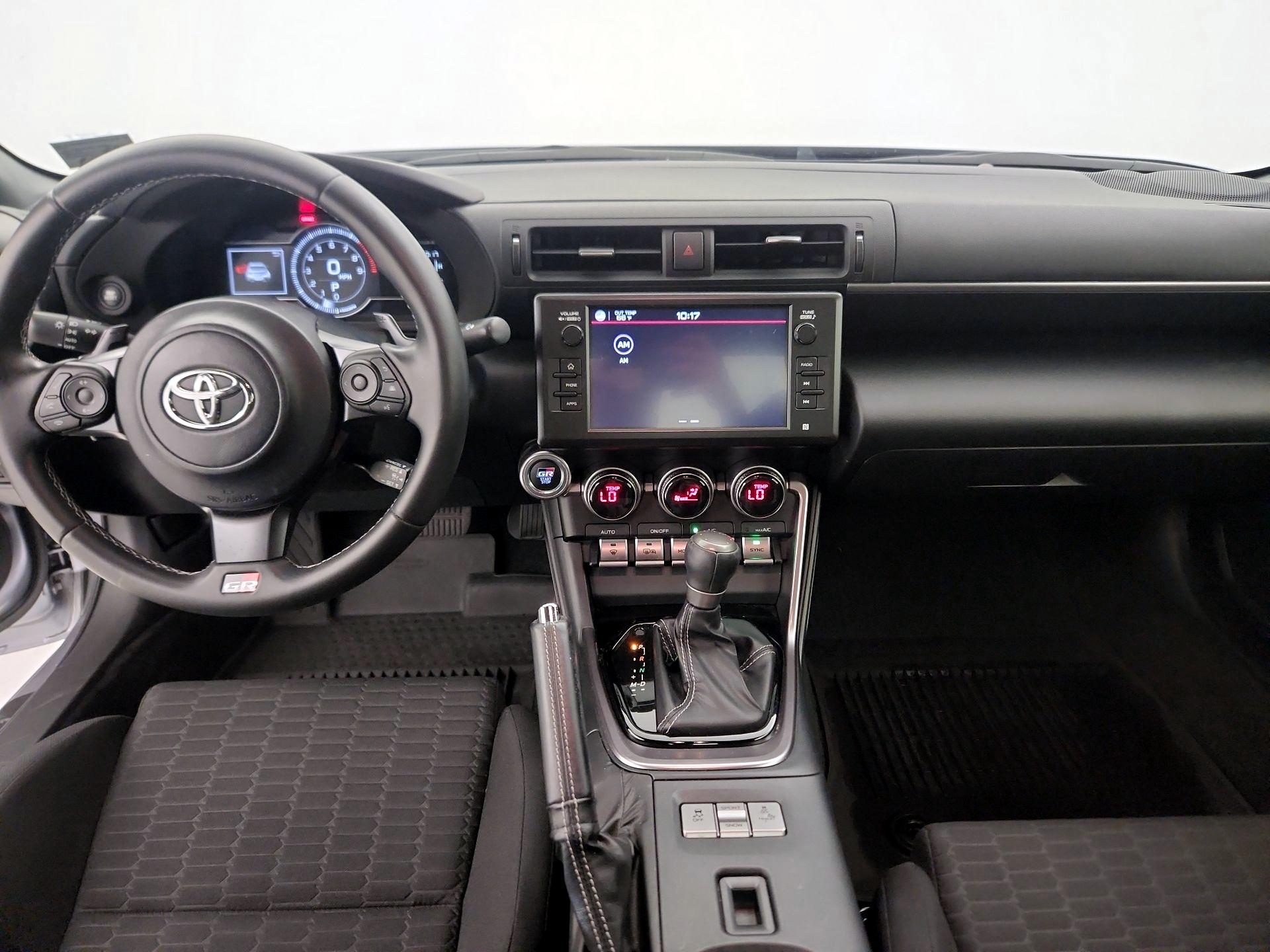 Thumbnail: 2023 Toyota GR86 - 9