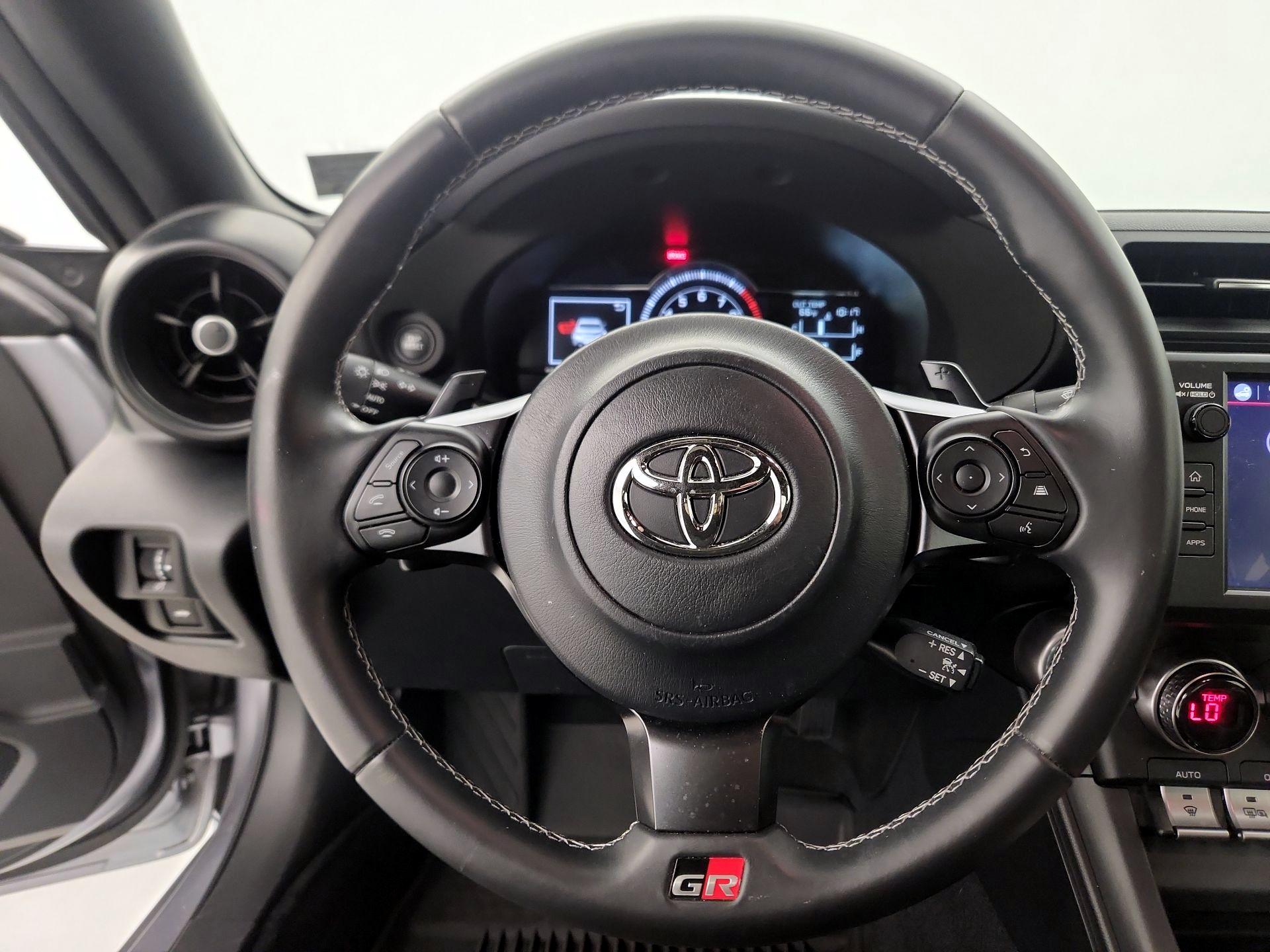 Thumbnail: 2023 Toyota GR86 - 10