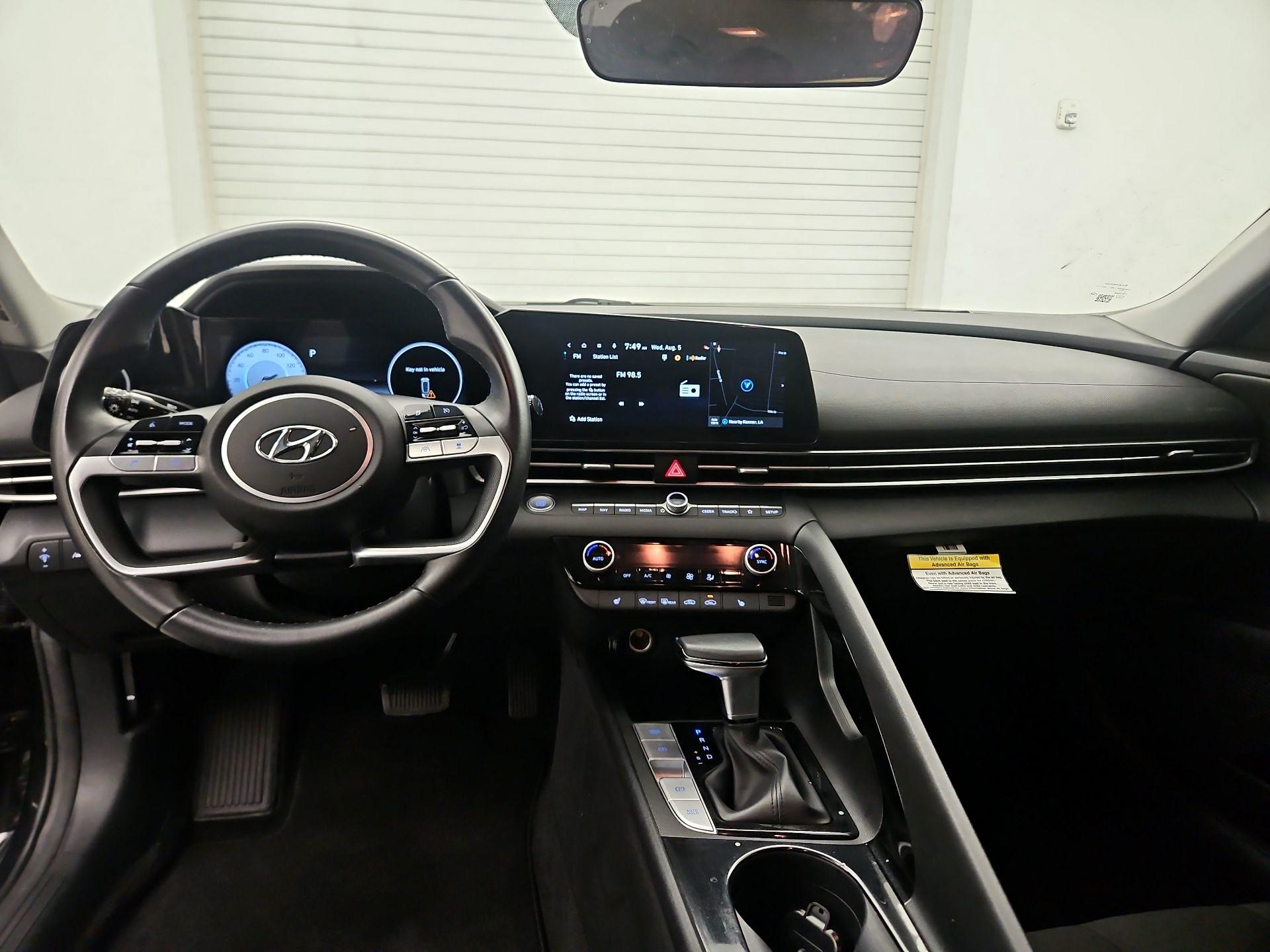Thumbnail: 2023 Hyundai Elantra - 8