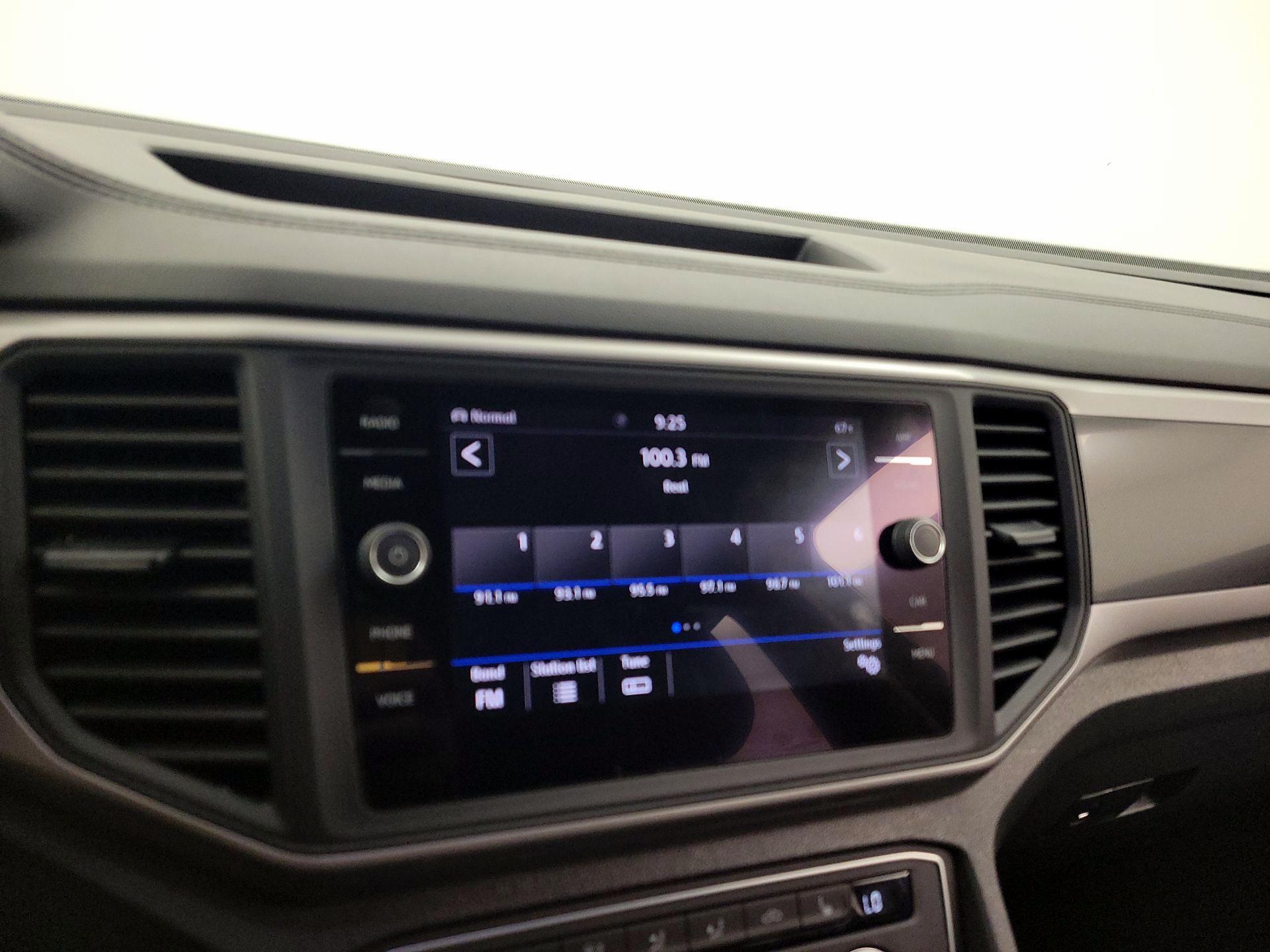 Thumbnail: 2021 Volkswagen Atlas - 15
