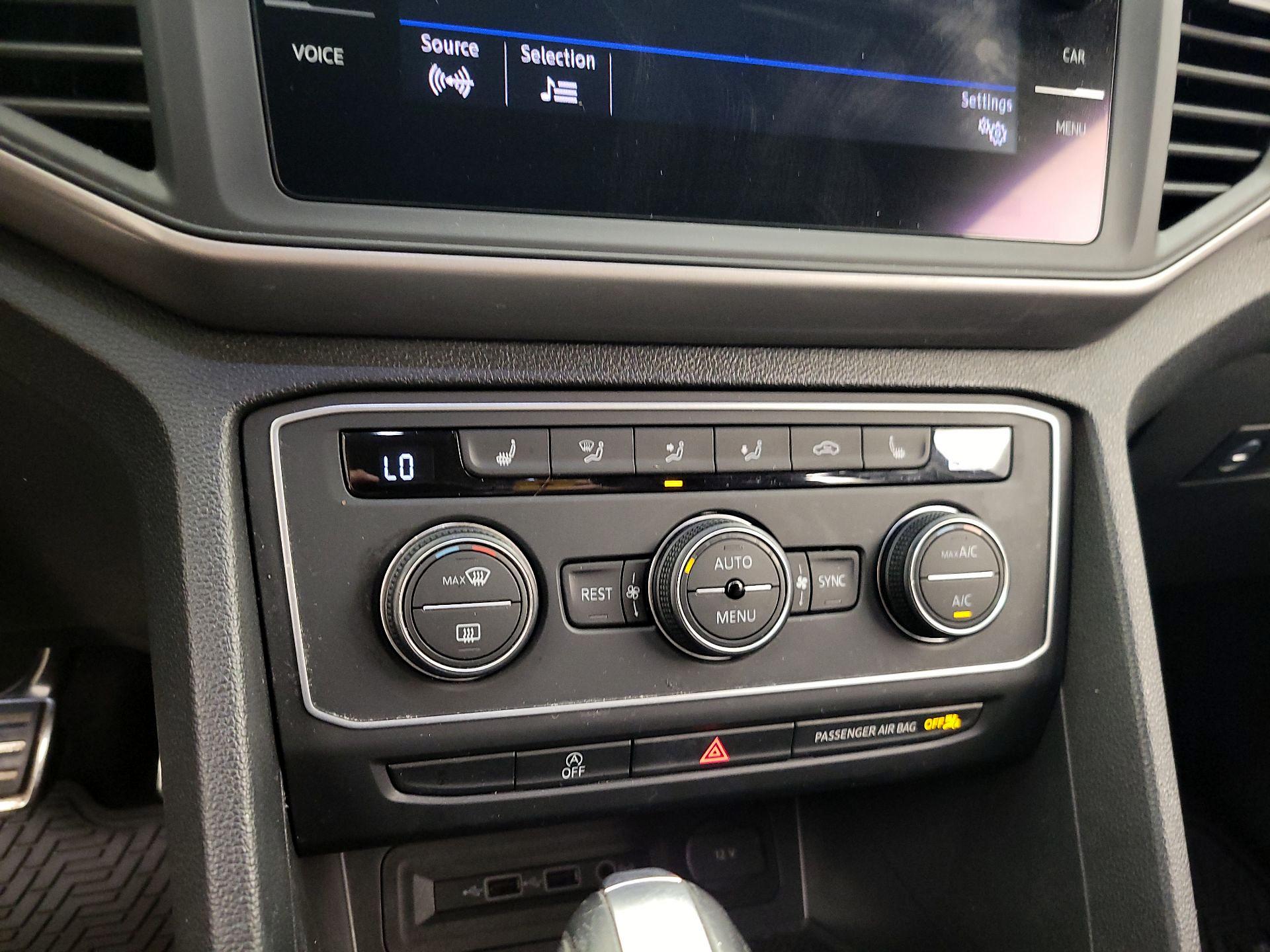 Thumbnail: 2021 Volkswagen Atlas - 16