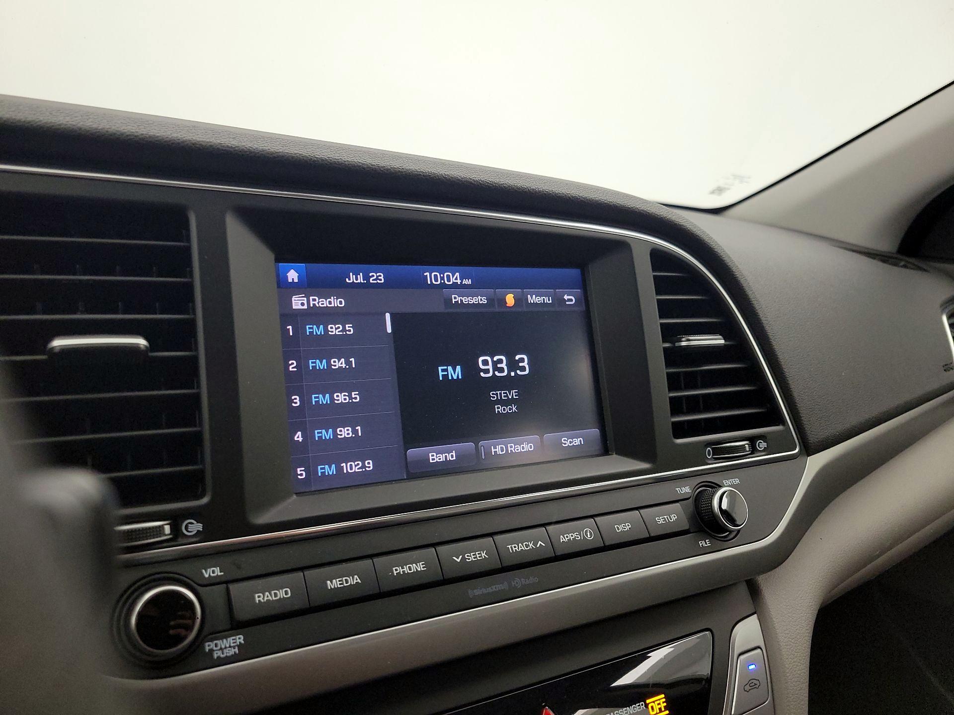 Thumbnail: 2018 Hyundai Elantra - 15