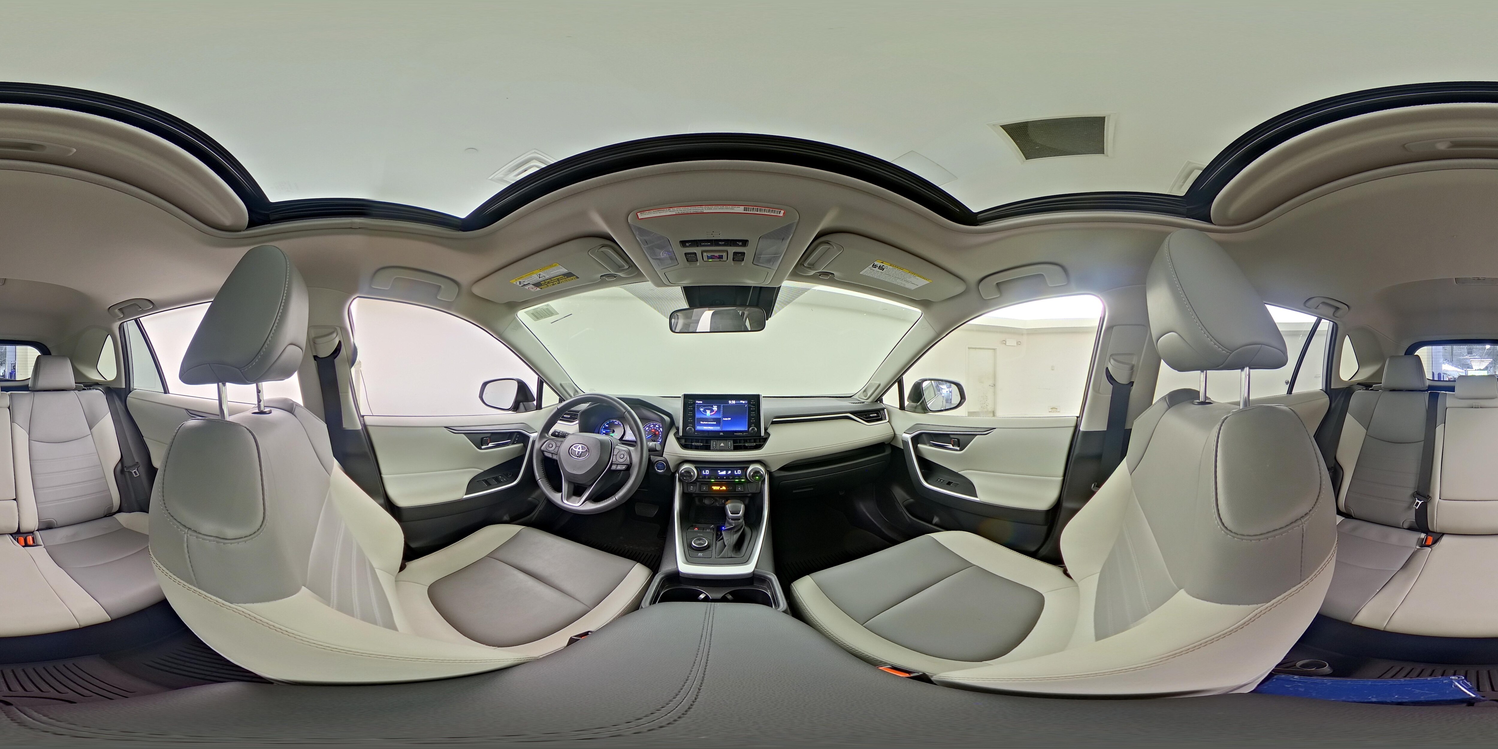 2021 Toyota RAV4 XLE Premium - Photo 26
