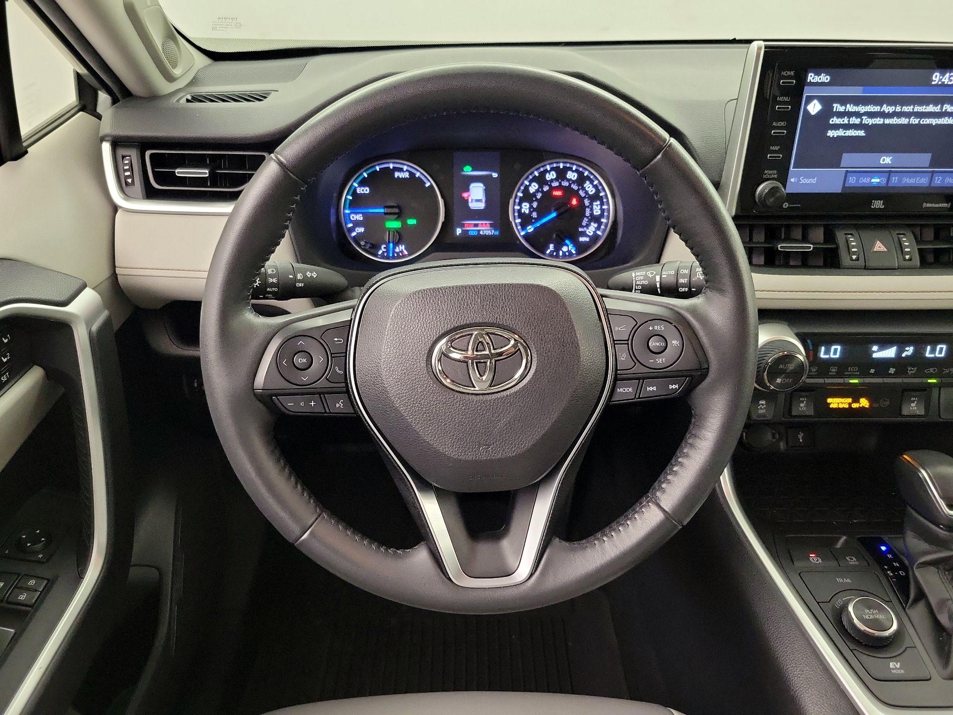 Thumbnail: 2021 Toyota RAV4 - 10