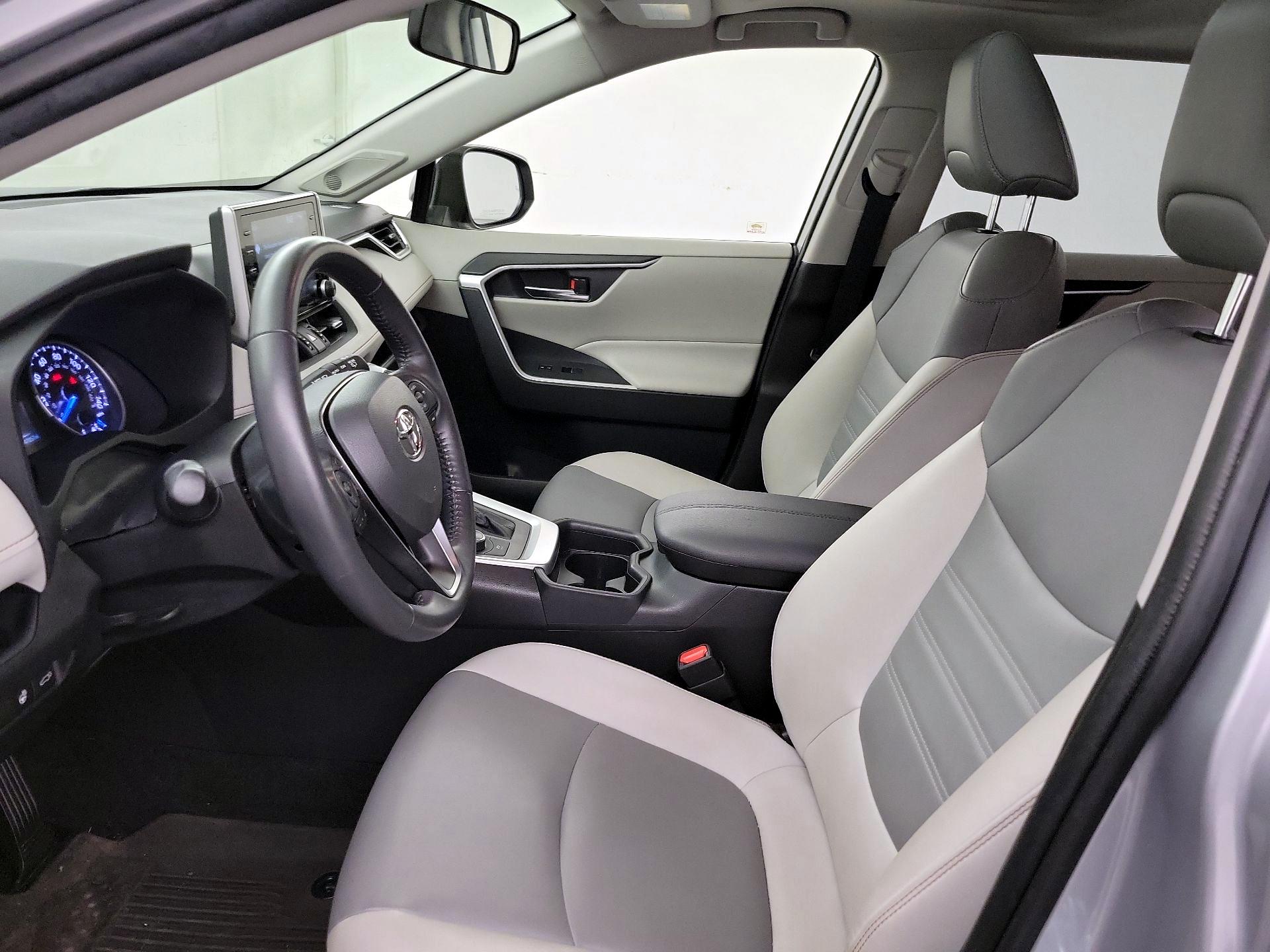 Thumbnail: 2021 Toyota RAV4 - 11