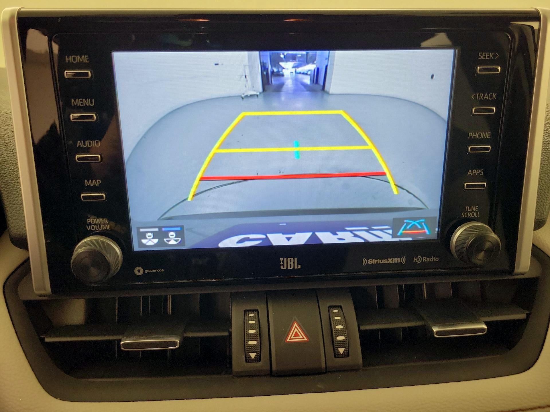Thumbnail: 2021 Toyota RAV4 - 15