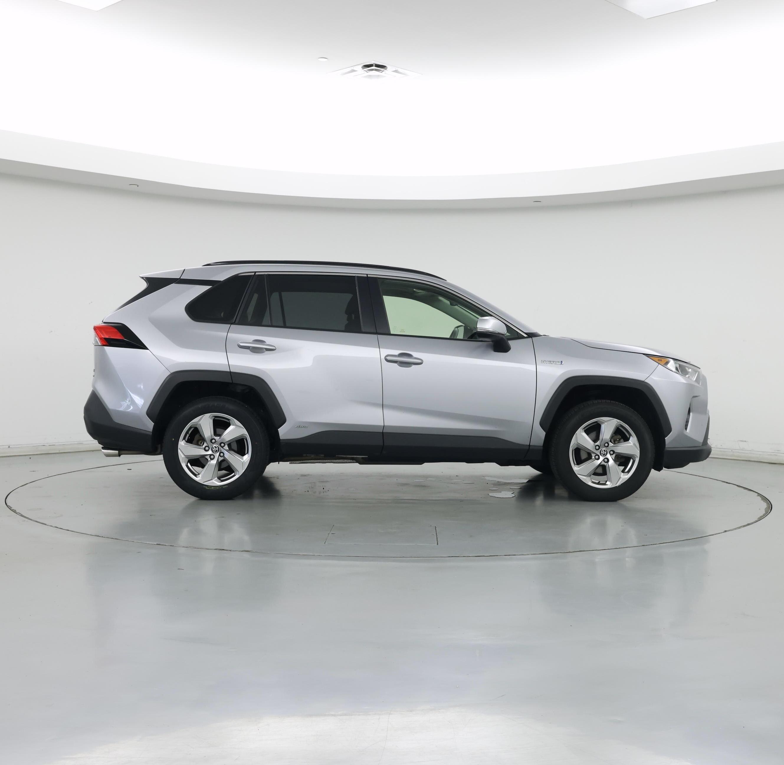 Thumbnail: 2021 Toyota RAV4 - 7